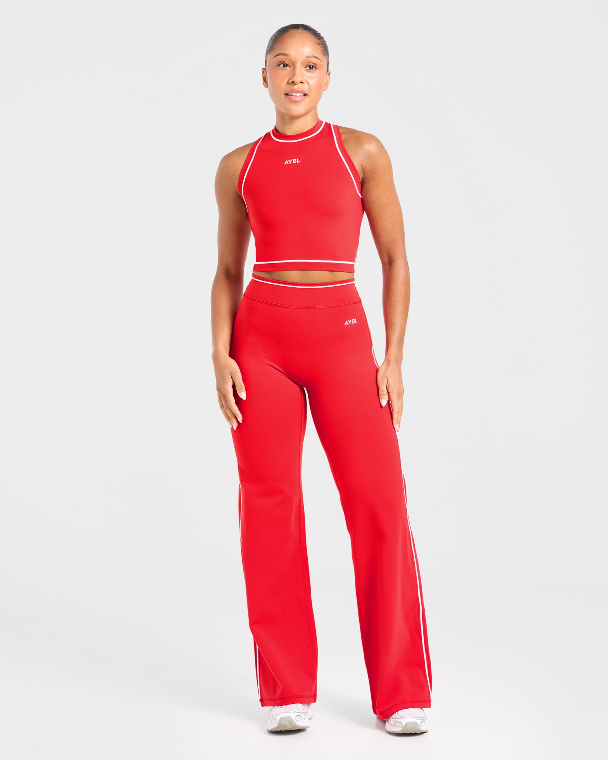 Form Flared Leggings - Rouge