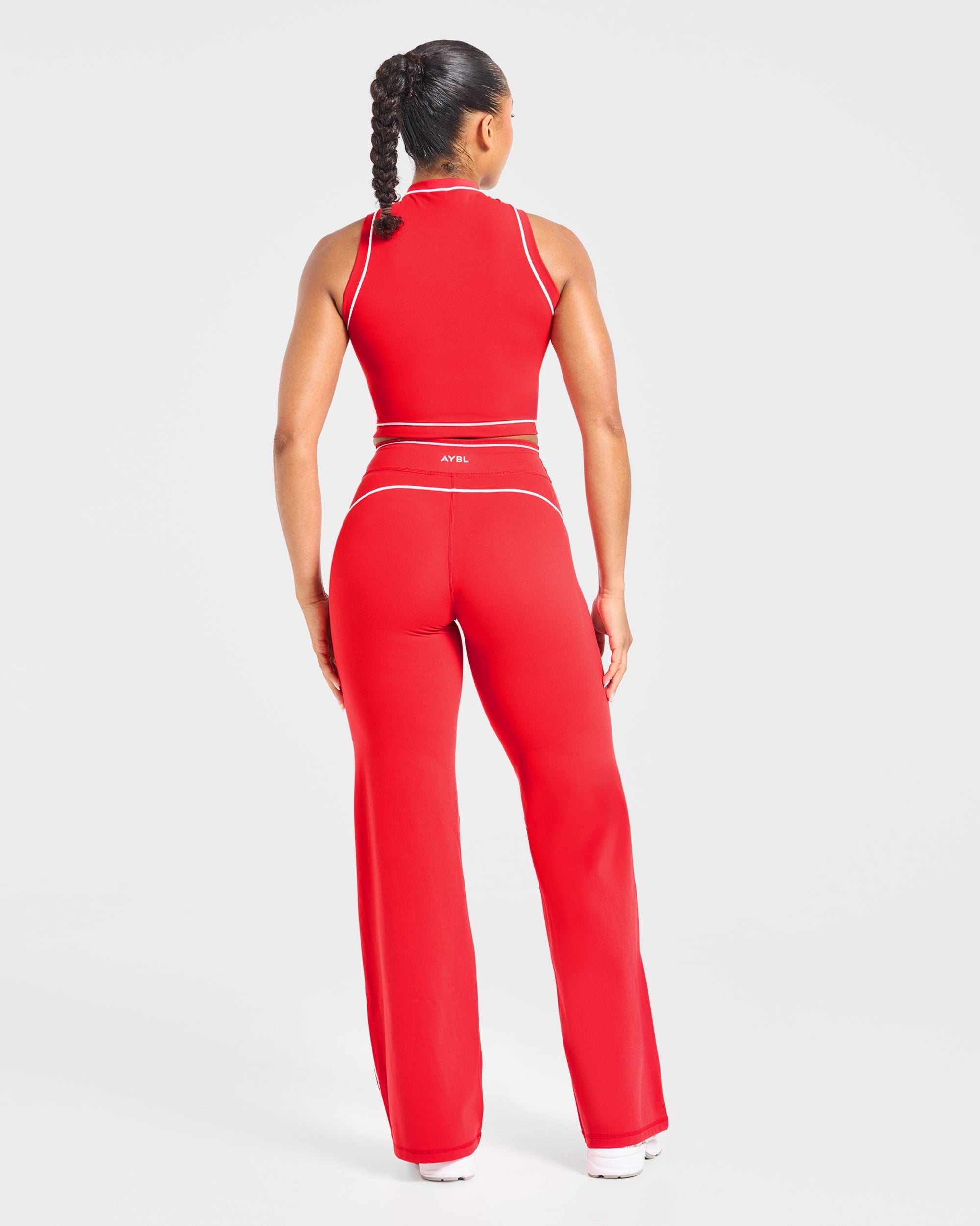 Form Flared Leggings - Rouge