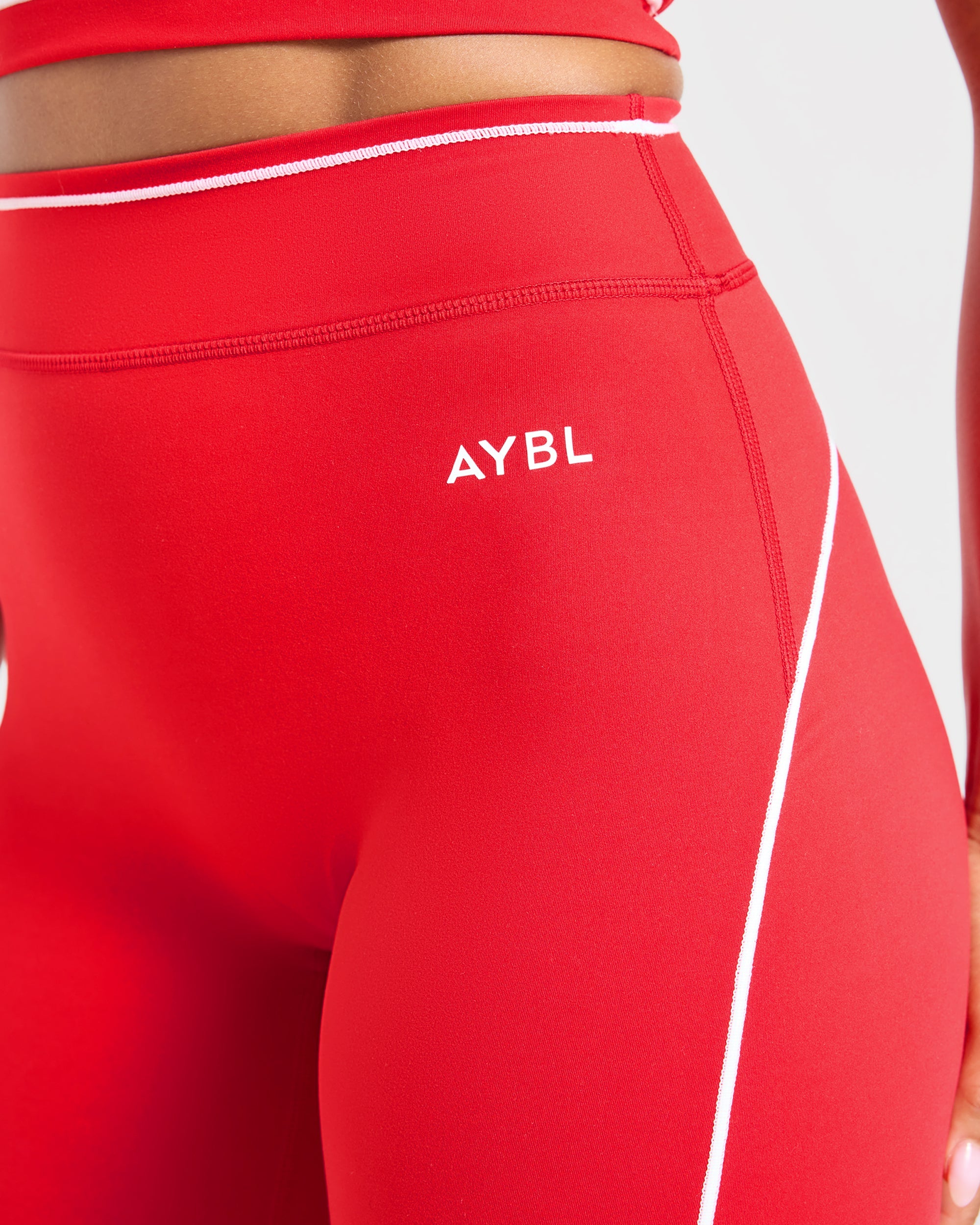 Form Flared Leggings - Rouge
