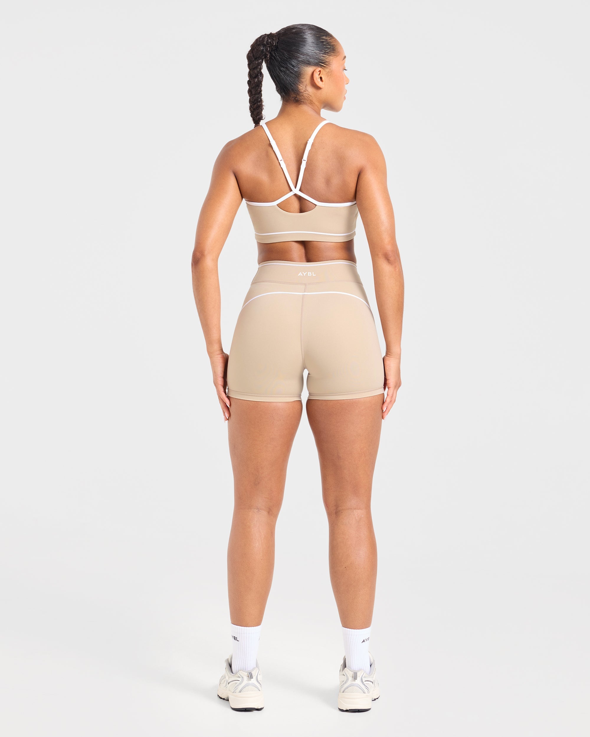 Form Sports Bra - Mocha
