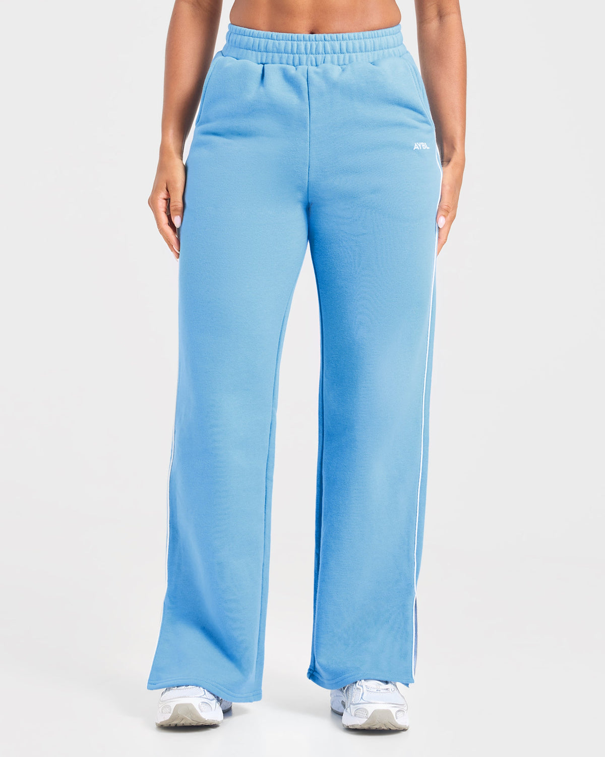 Form Straight Leg Joggers - Bleu