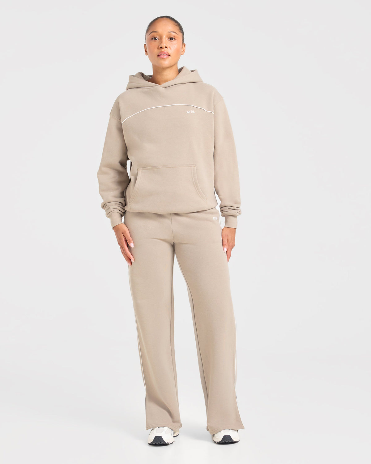 Form Hoodie - Mocha