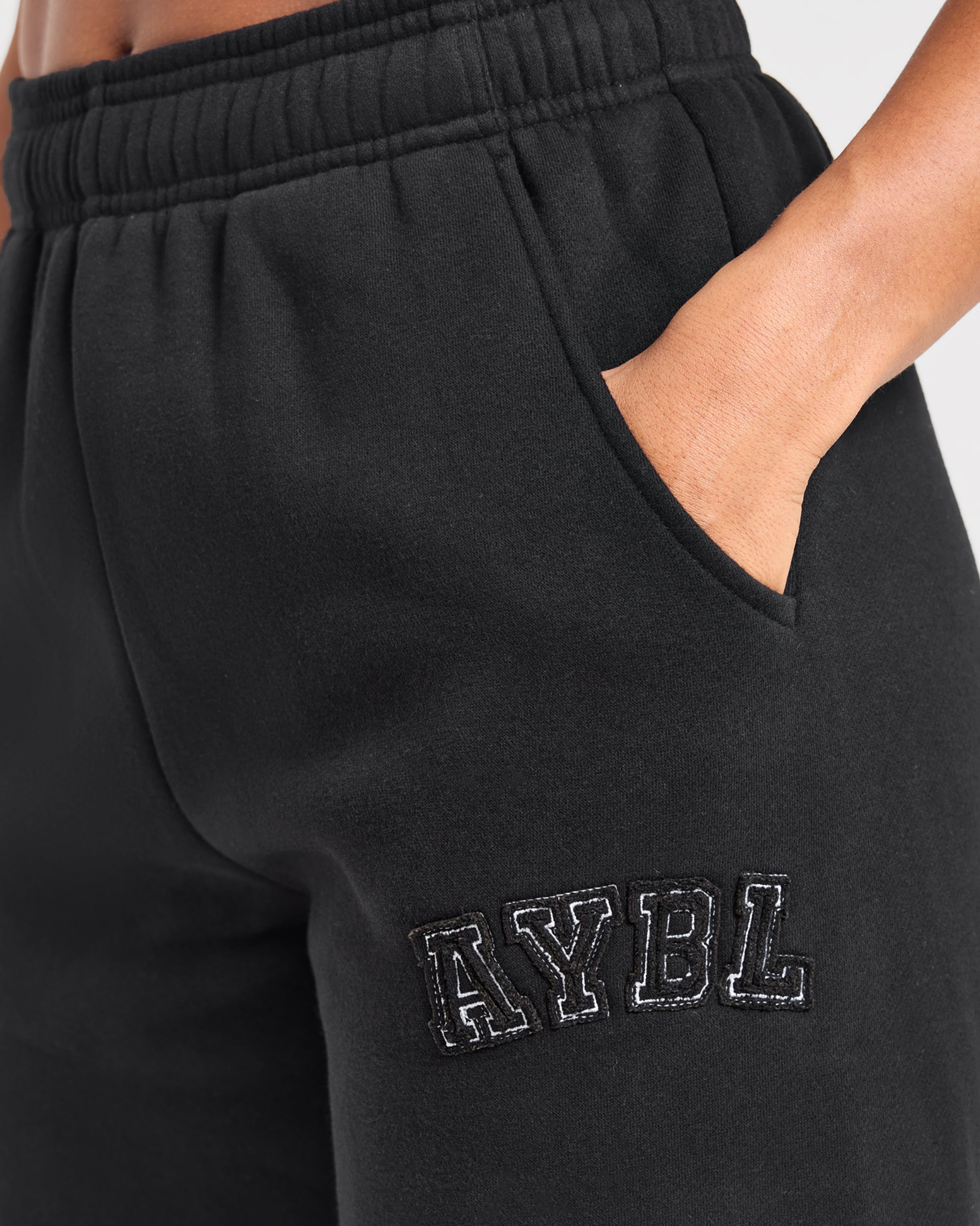 Varsity Applique Oversized Joggers - Noir
