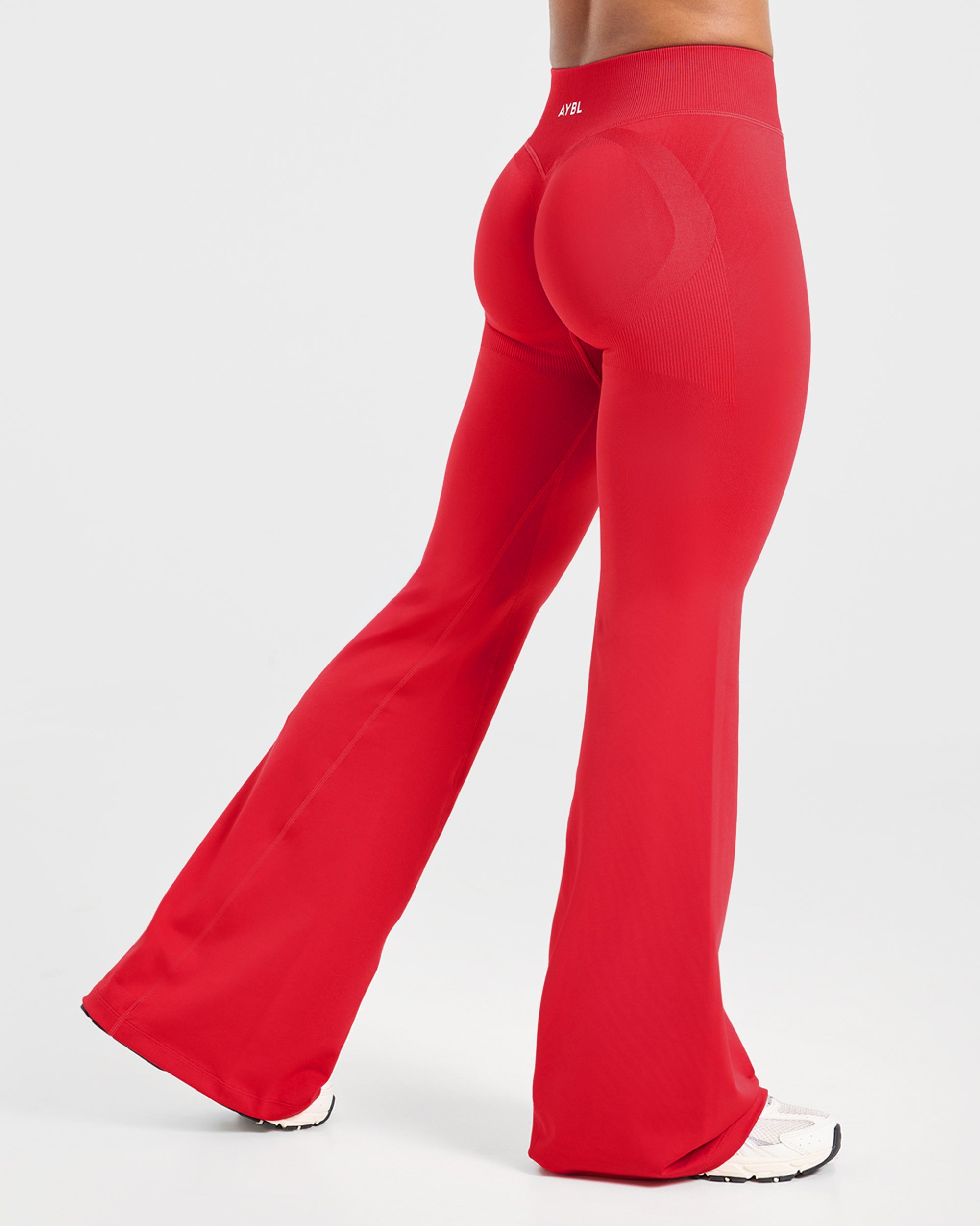 Adapt Seamless Flared Leggings - Salsa Rouge