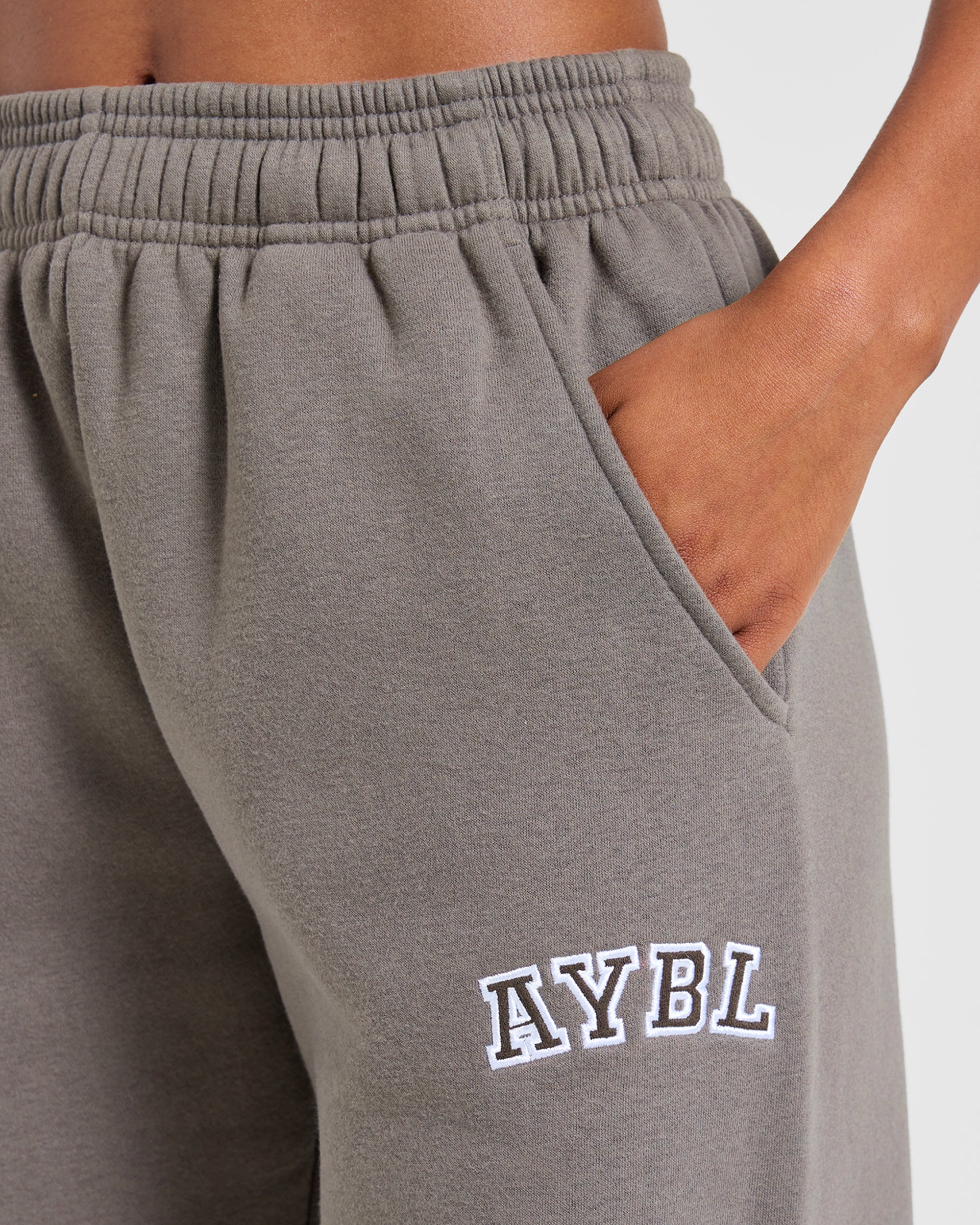 Varsity 2.0 Oversized Straight Leg Joggers - Slate Marron