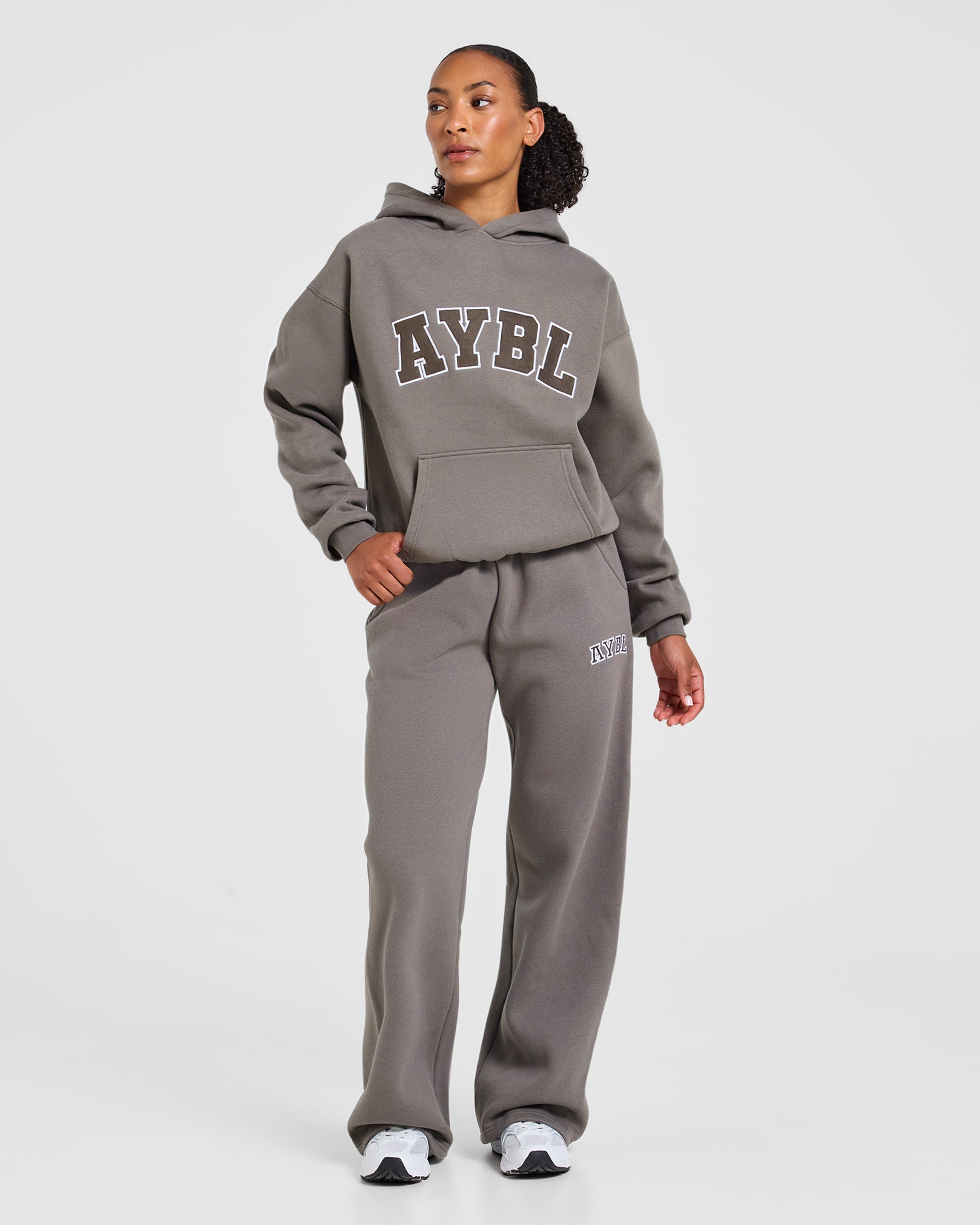 Varsity 2.0 Oversized Straight Leg Joggers - Slate Marron