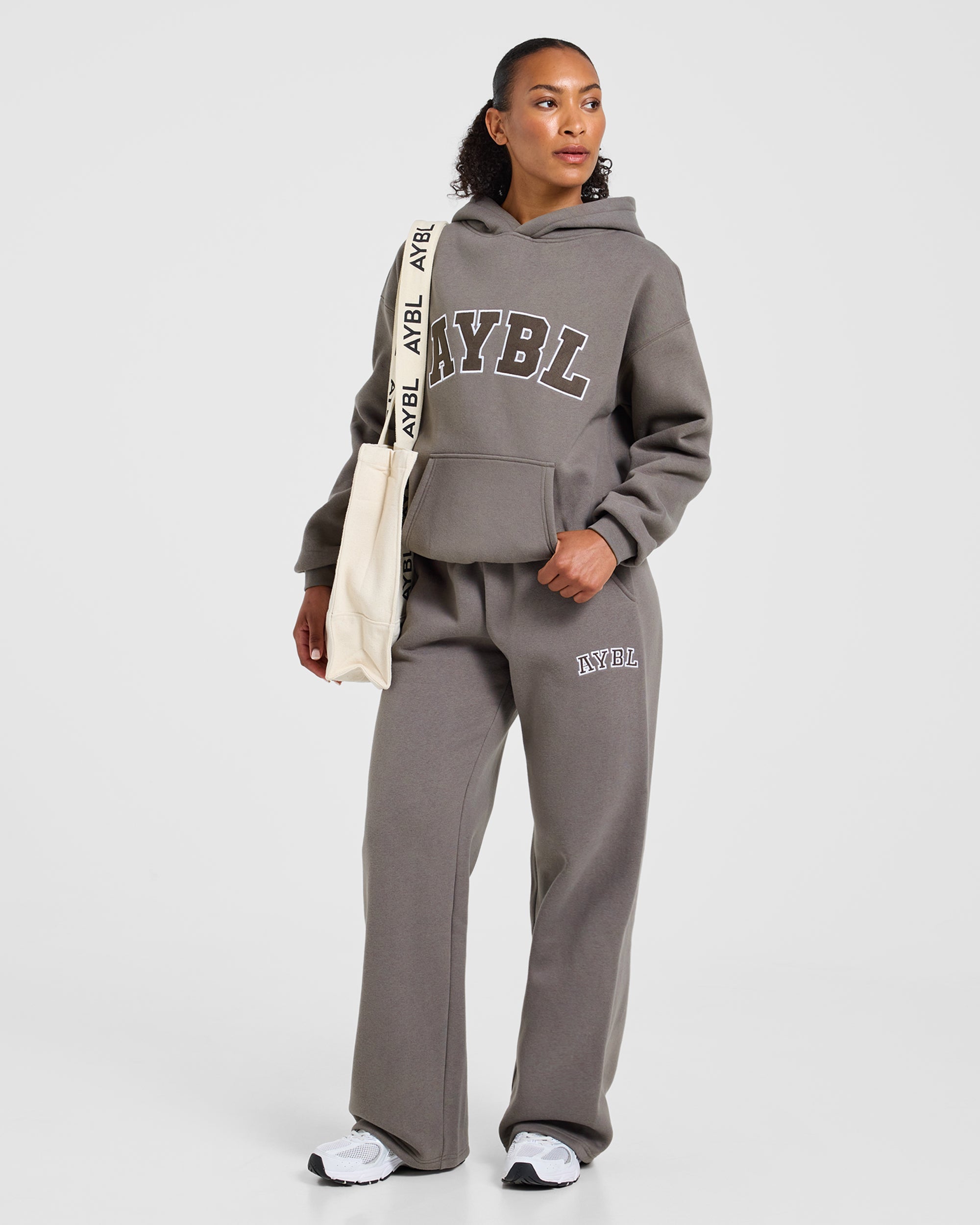Varsity 2.0 Oversized Straight Leg Joggers - Slate Marron