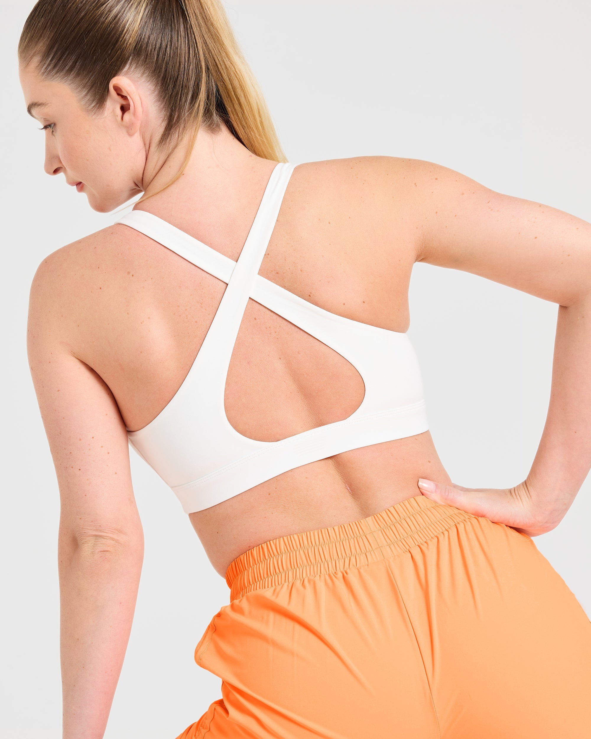 Run Cross Back Sports Bra - Blanc