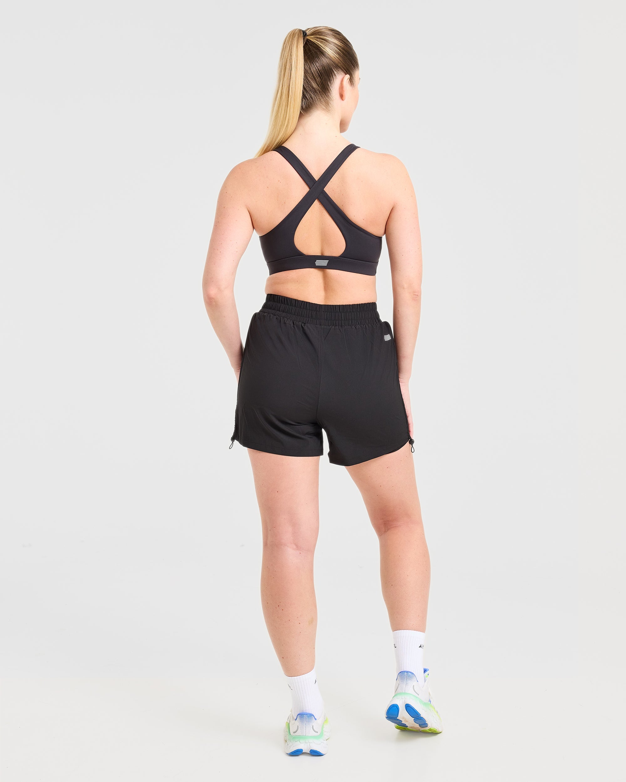 Run Cross Back Sports Bra - Noir