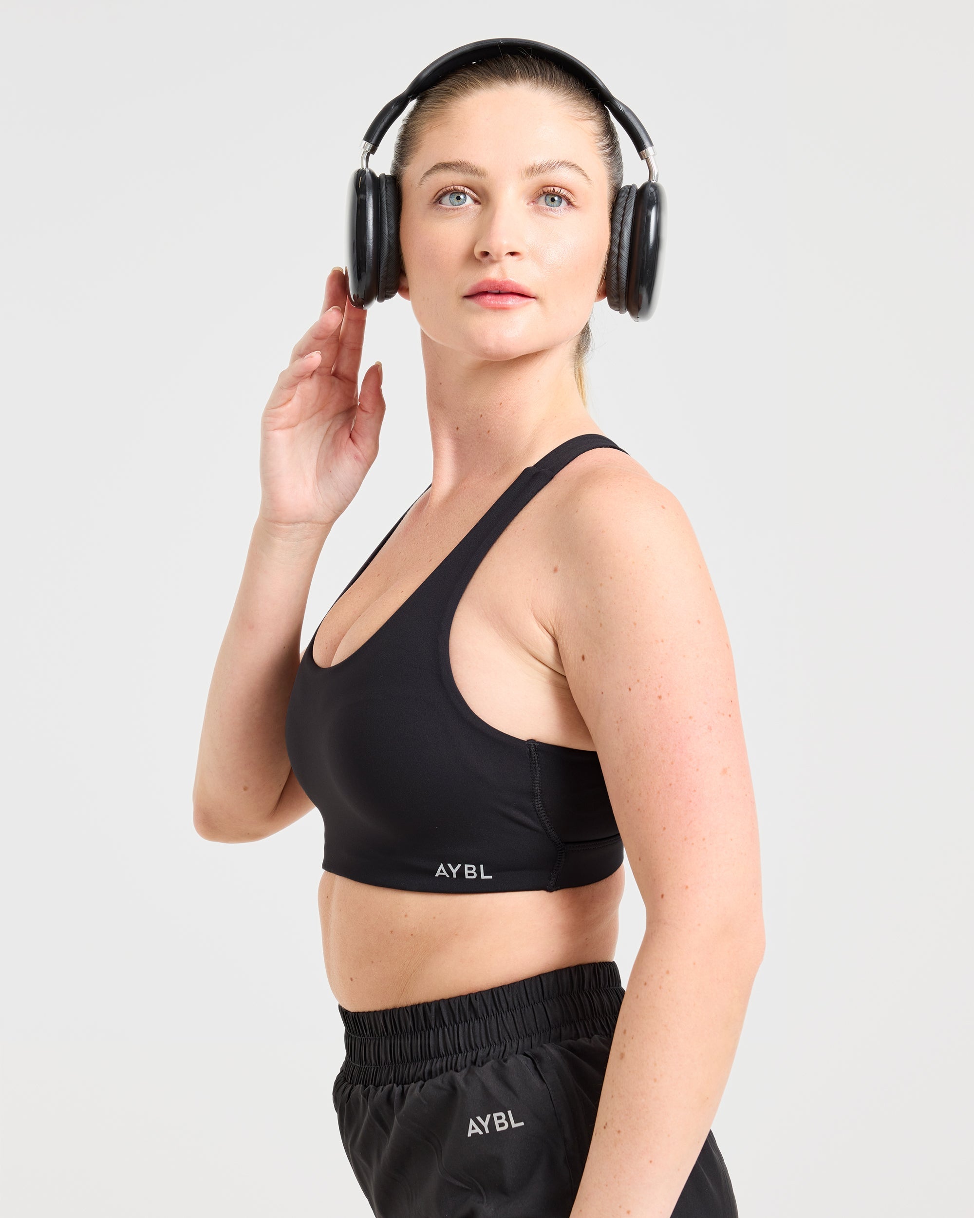 Run Cross Back Sports Bra - Noir