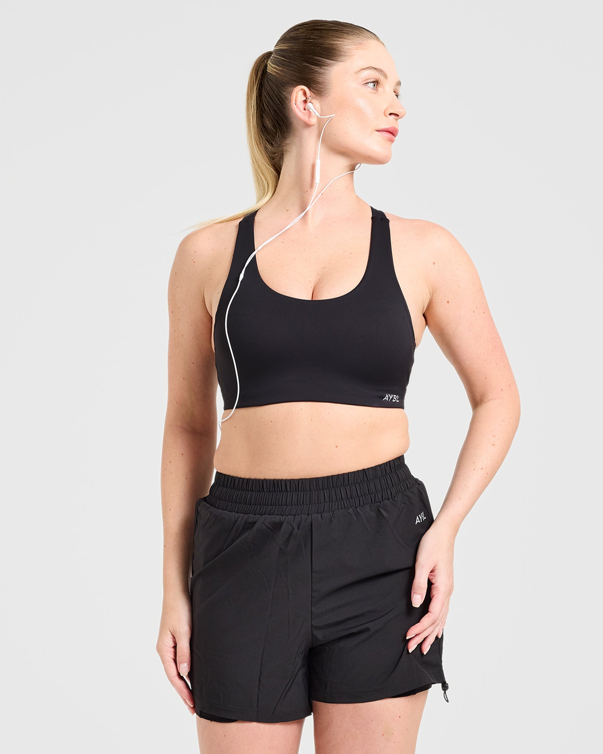 Run Ruched Shorts - Noir