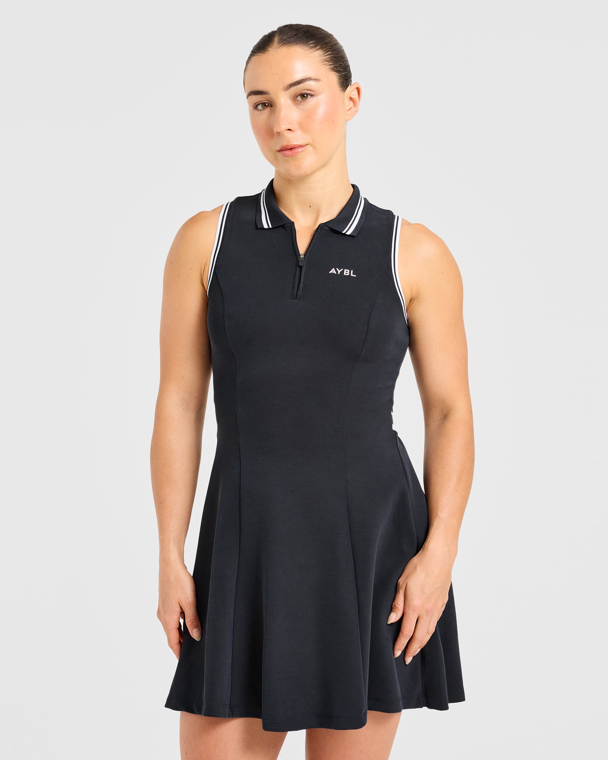Classic Pleated Dress - Noir