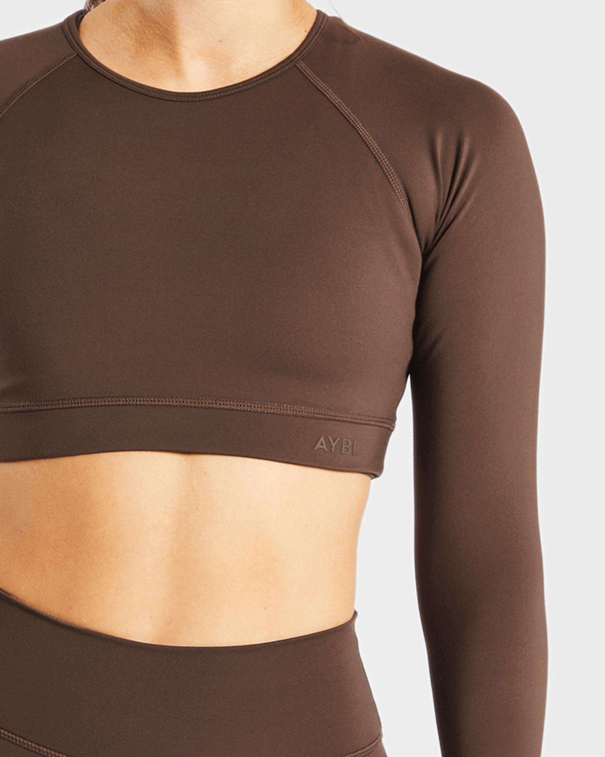 Staple Long Sleeve Crop Top - Marron