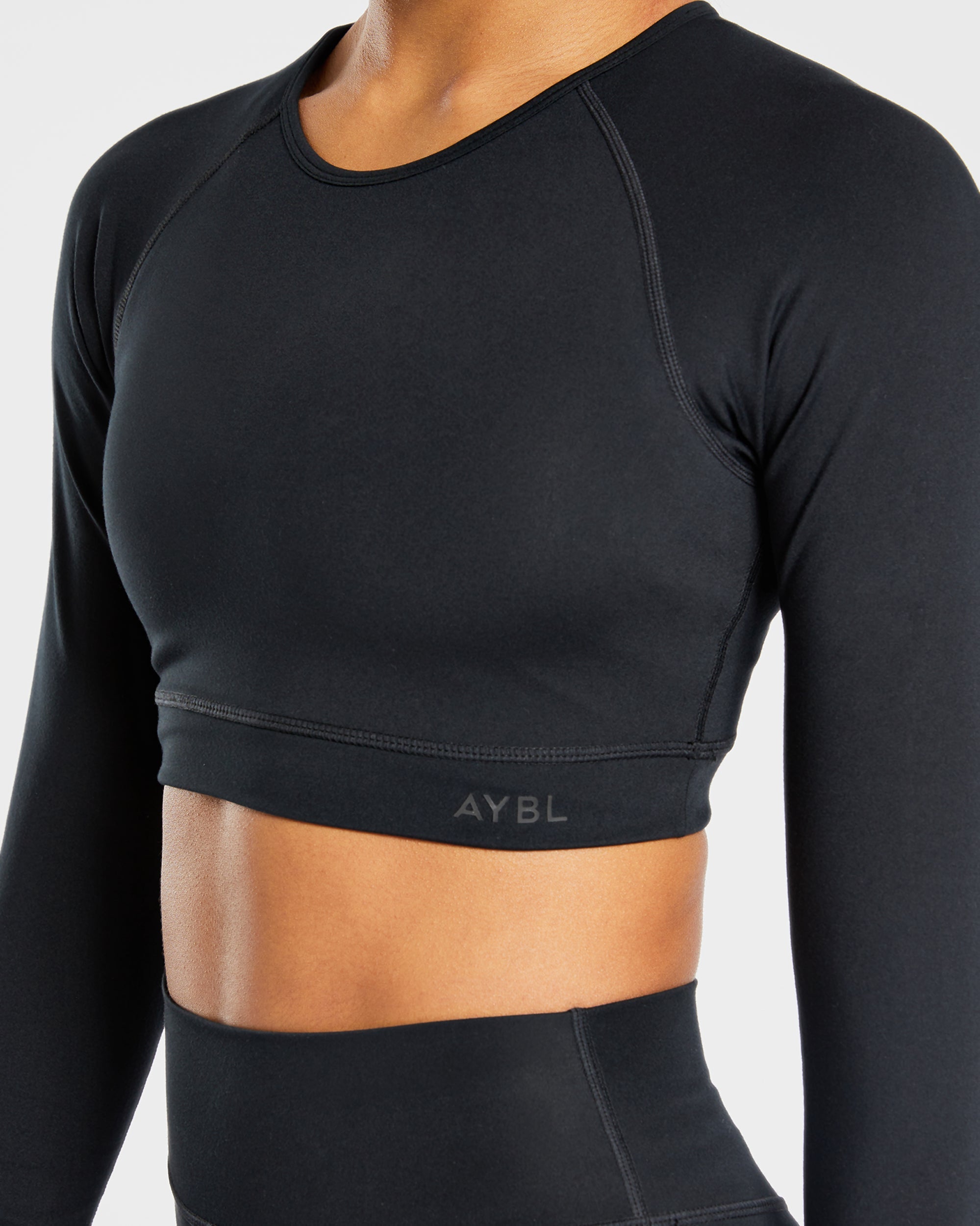 Staple Long Sleeve Crop Top - Noir