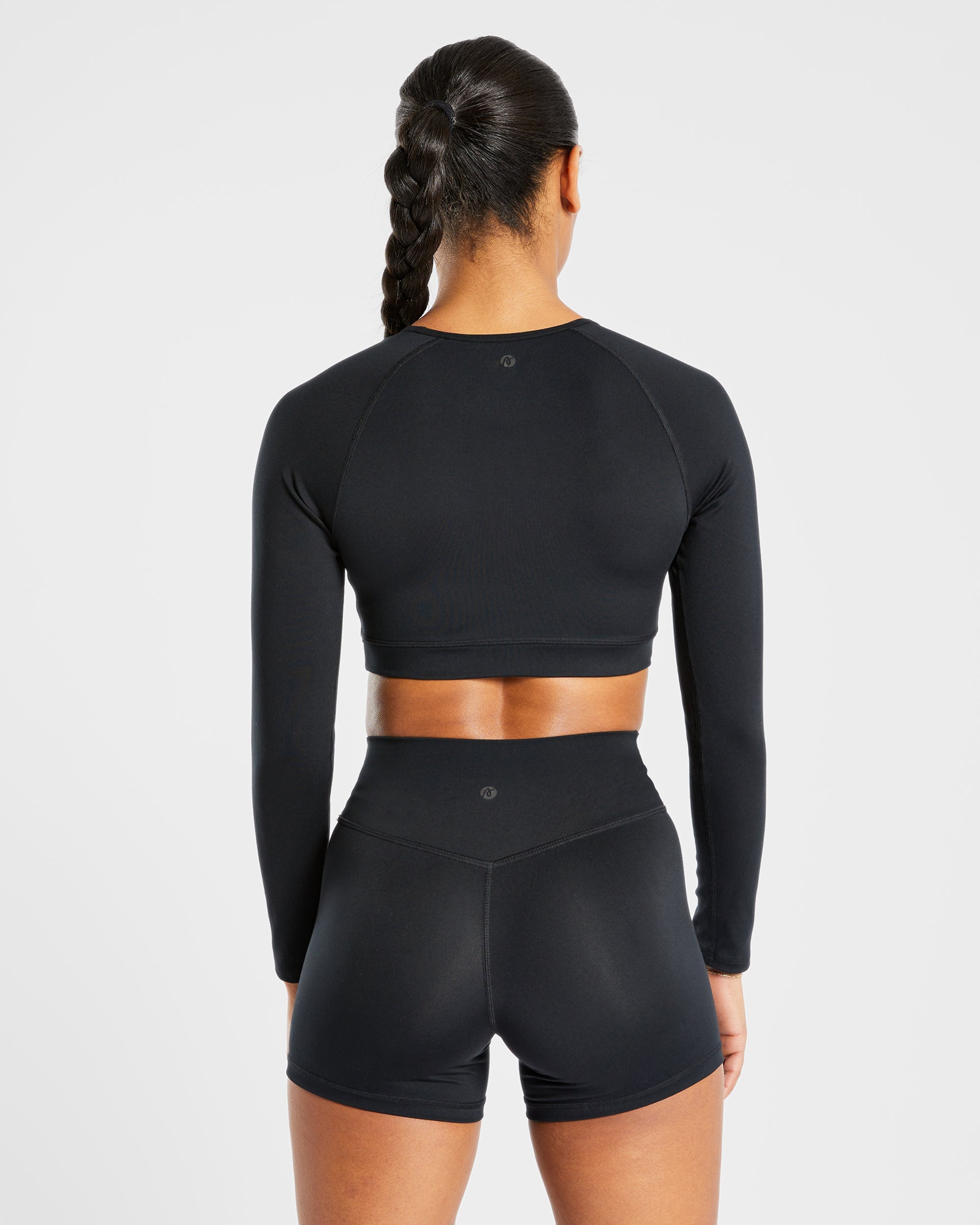 Staple Long Sleeve Crop Top - Noir