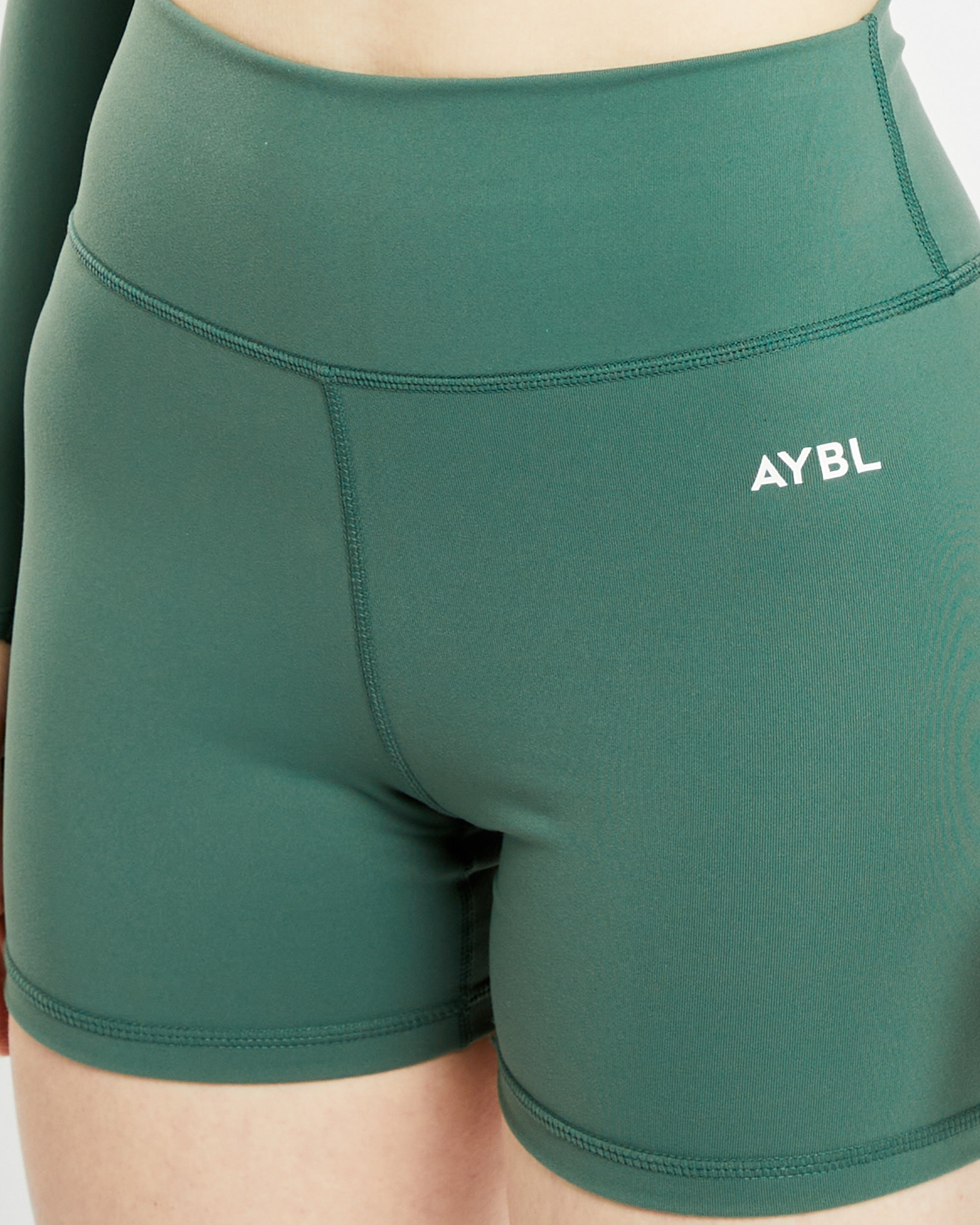 Core Shorts - Vert