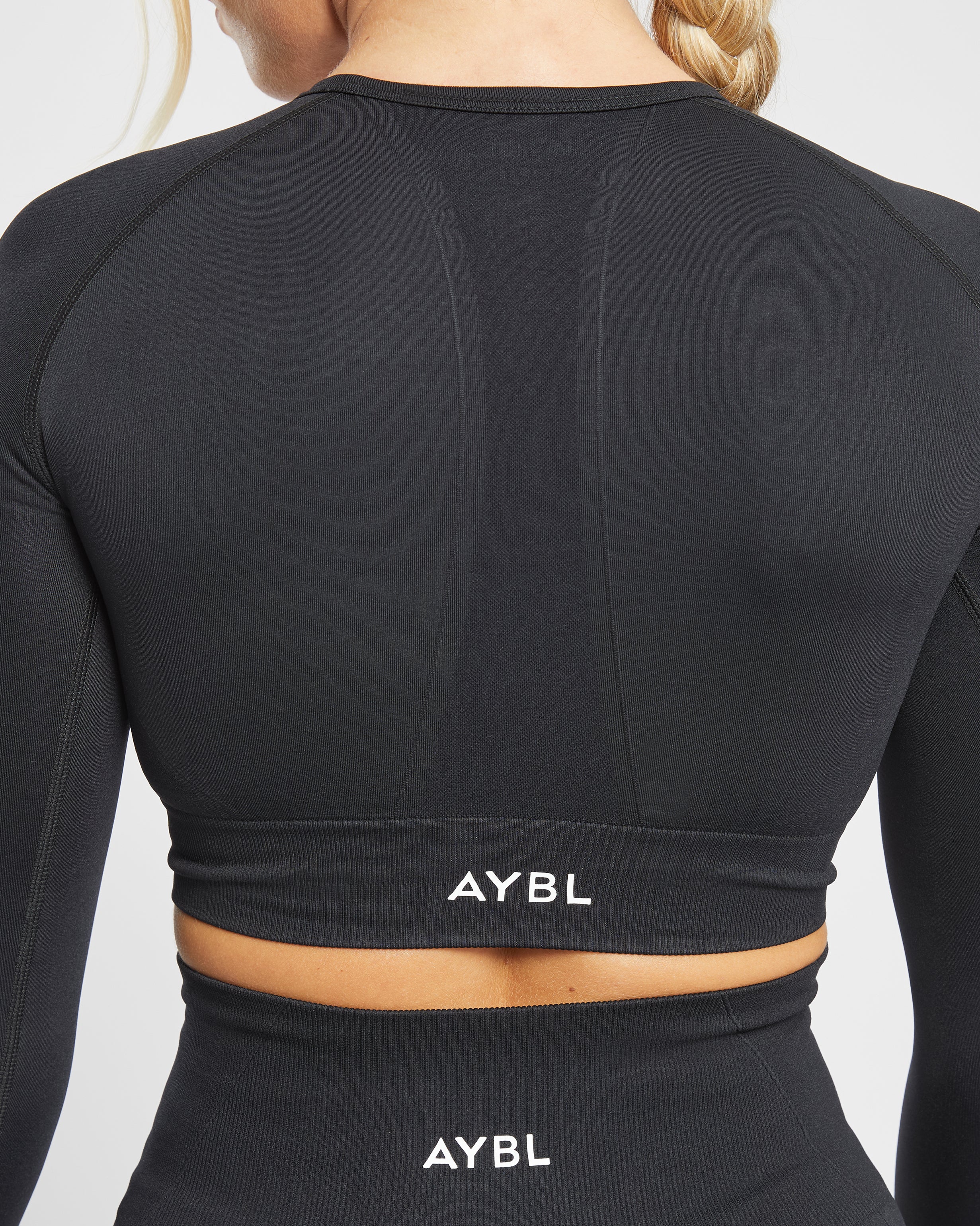 Empower Seamless Long Sleeve Crop Top - Noir