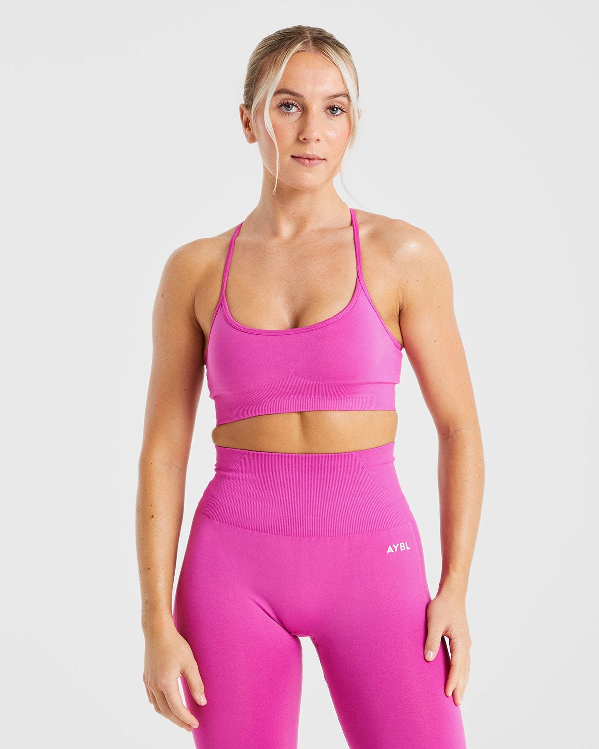 Empower Seamless Sports Bra - Magenta