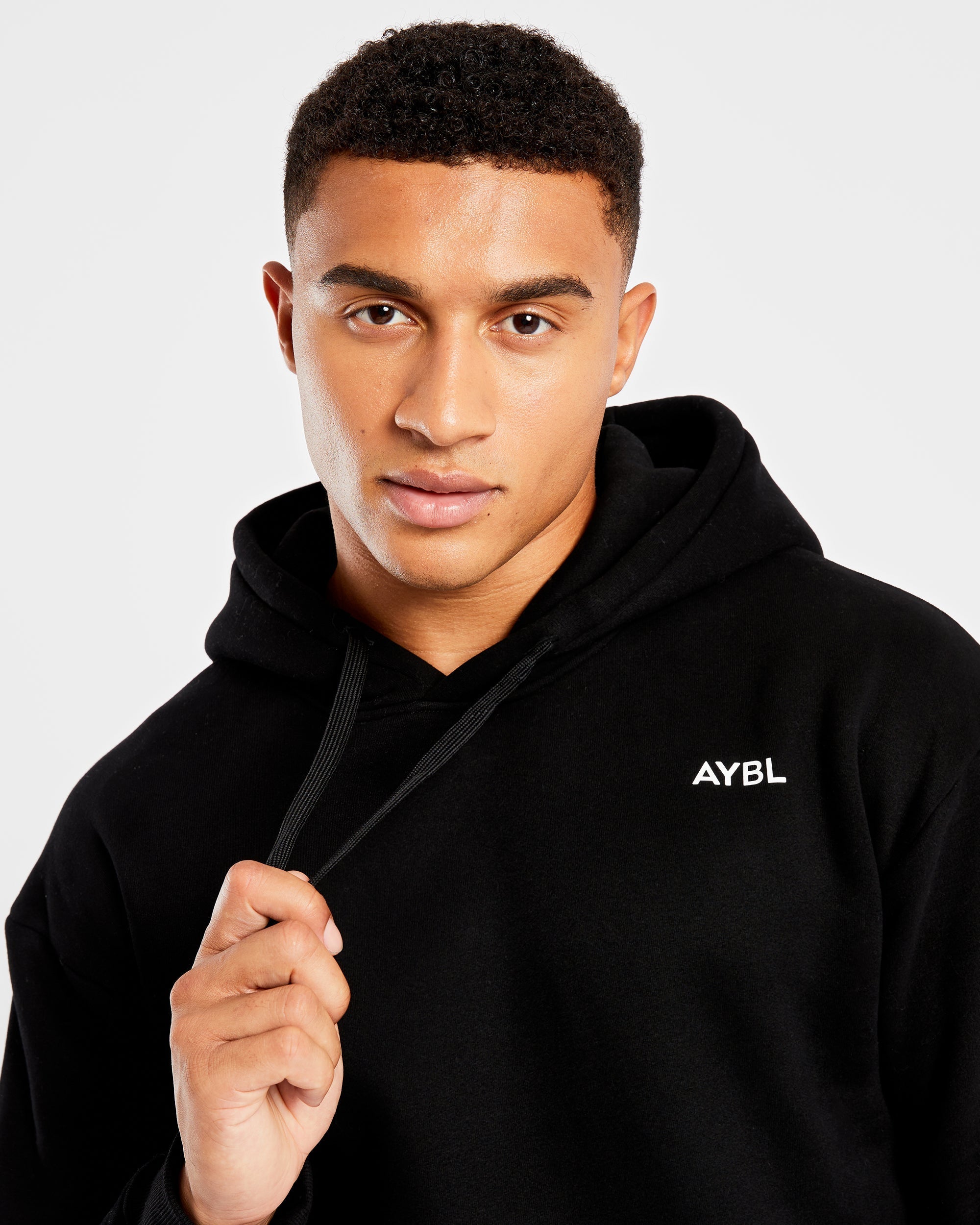 Essential Hoodie - Noir