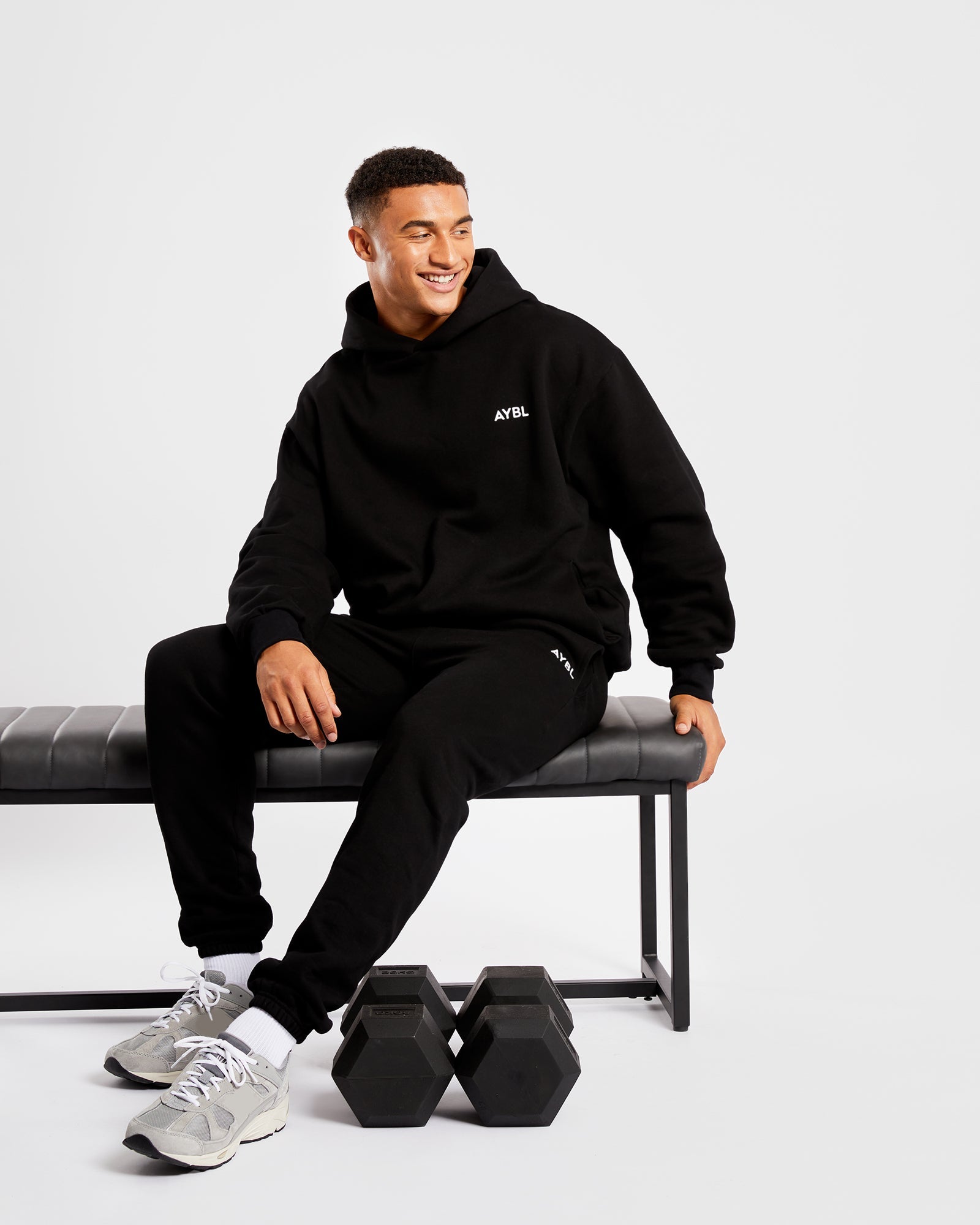 Essential Oversized Hoodie - Noir