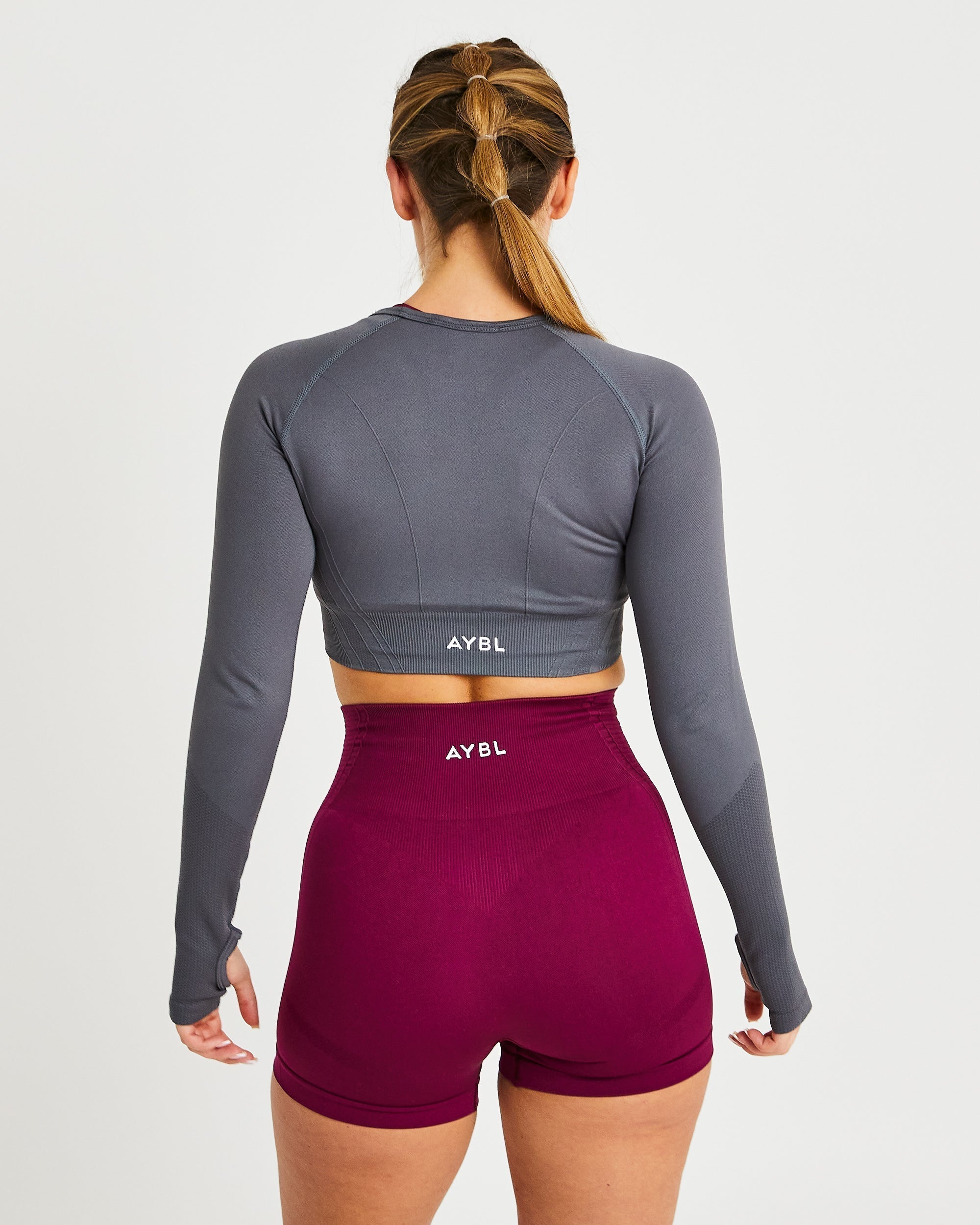 Balance V2 Seamless Long Sleeve Crop Top - Castlerock Gris