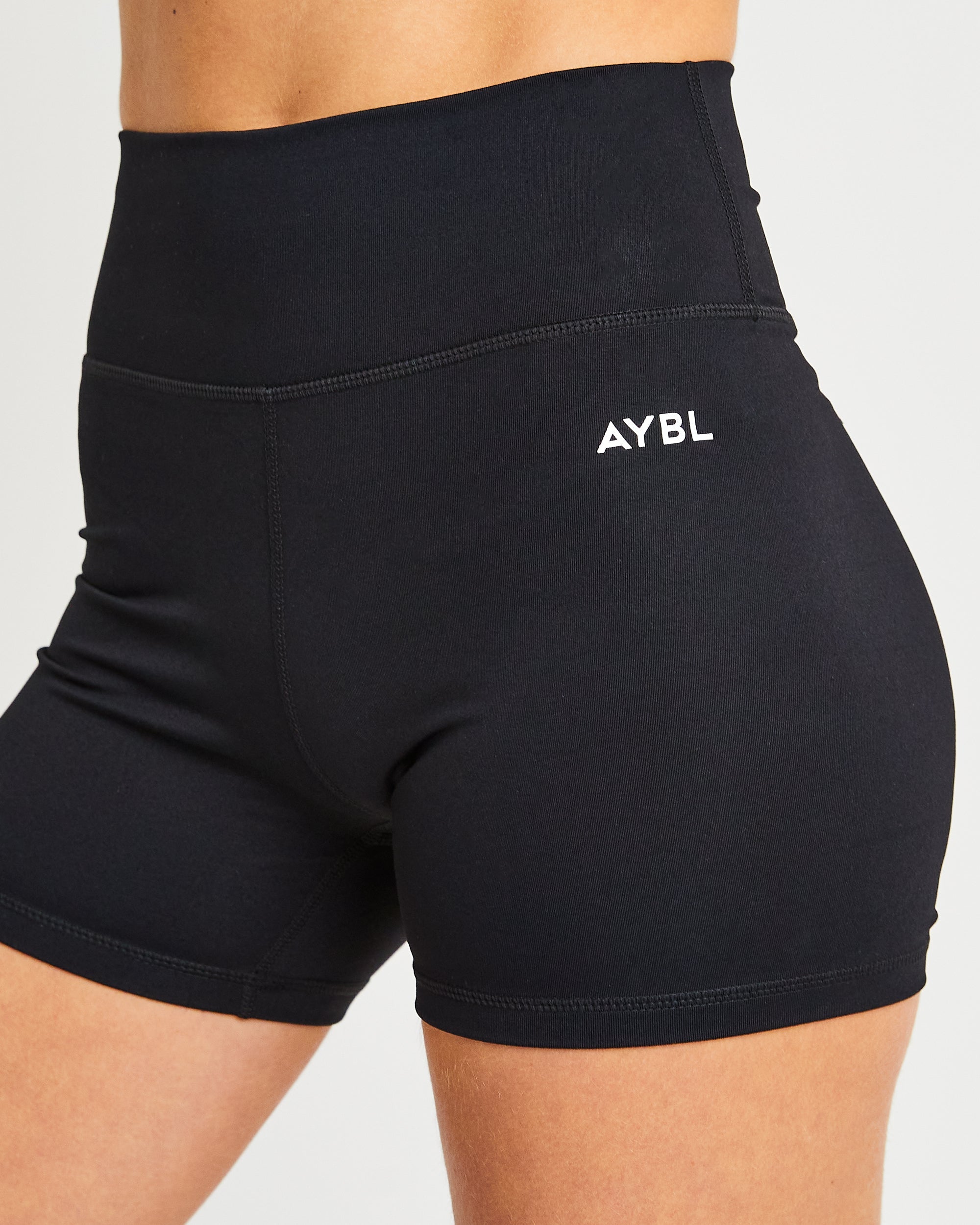 Core Shorts - Noir