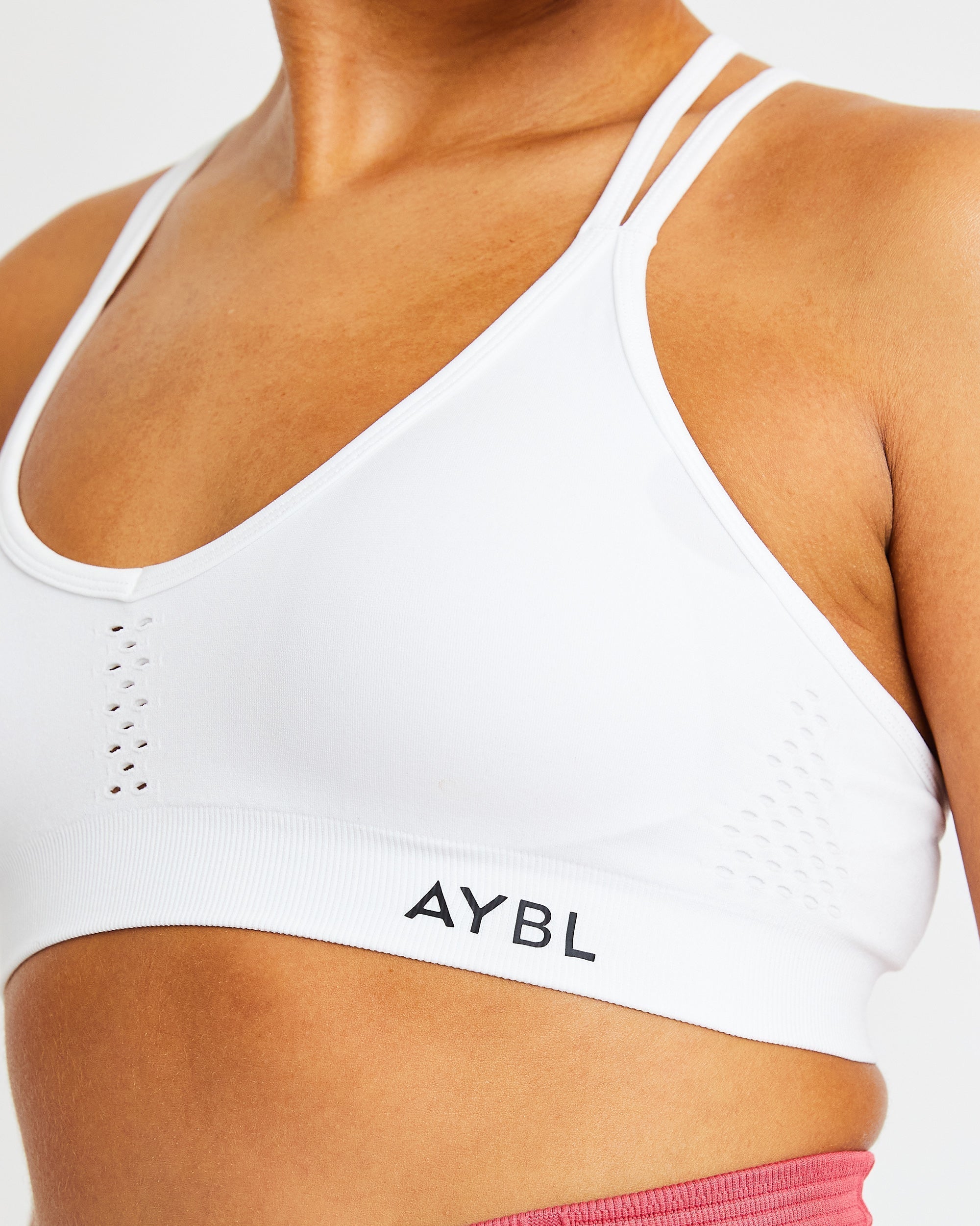 Essential Seamless Strappy Sports Bra - Blanc