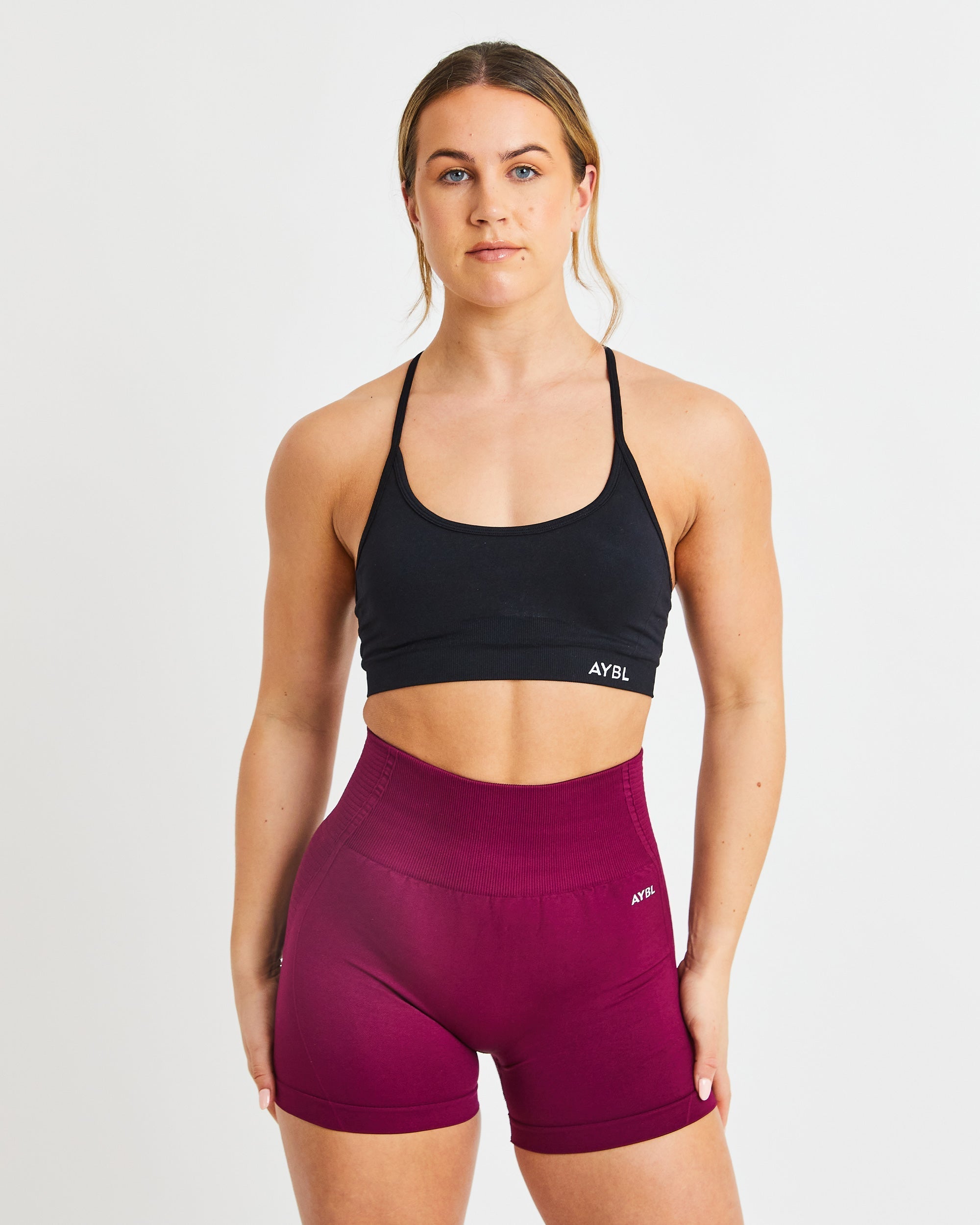 Essential Seamless V Neck Sports Bra - Noir