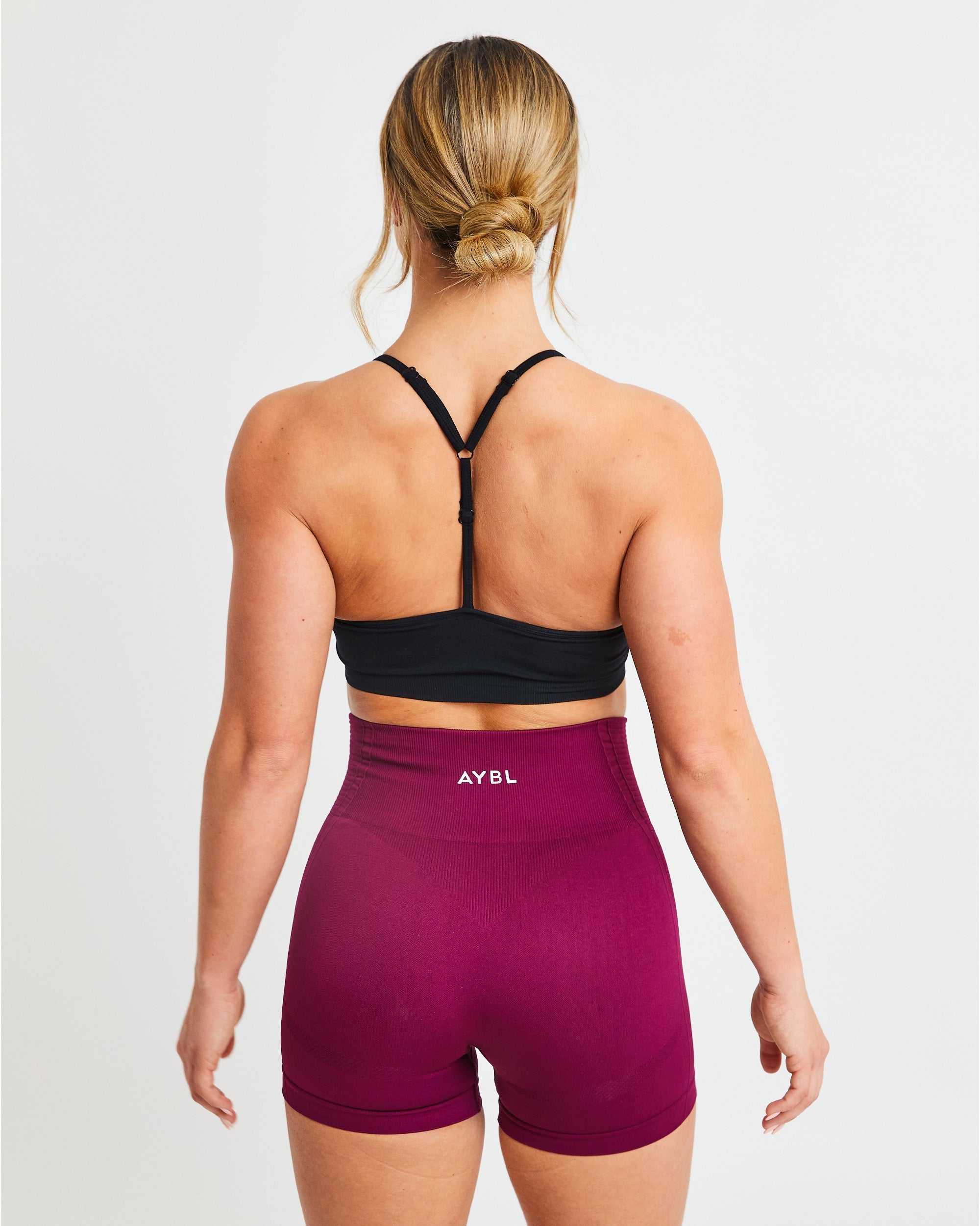 Essential Seamless V Neck Sports Bra - Noir