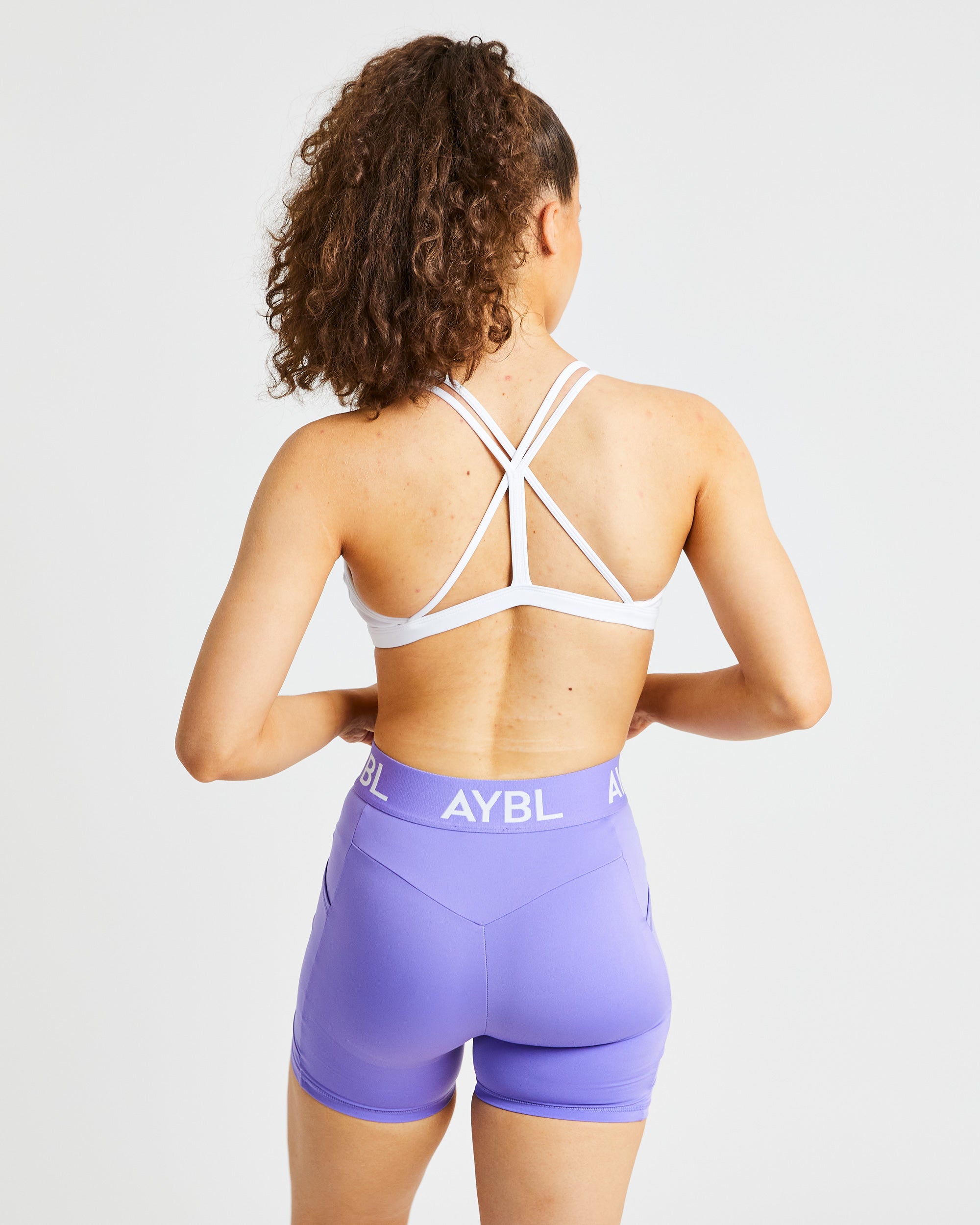 Essential Strappy Sports Bra - Blanc