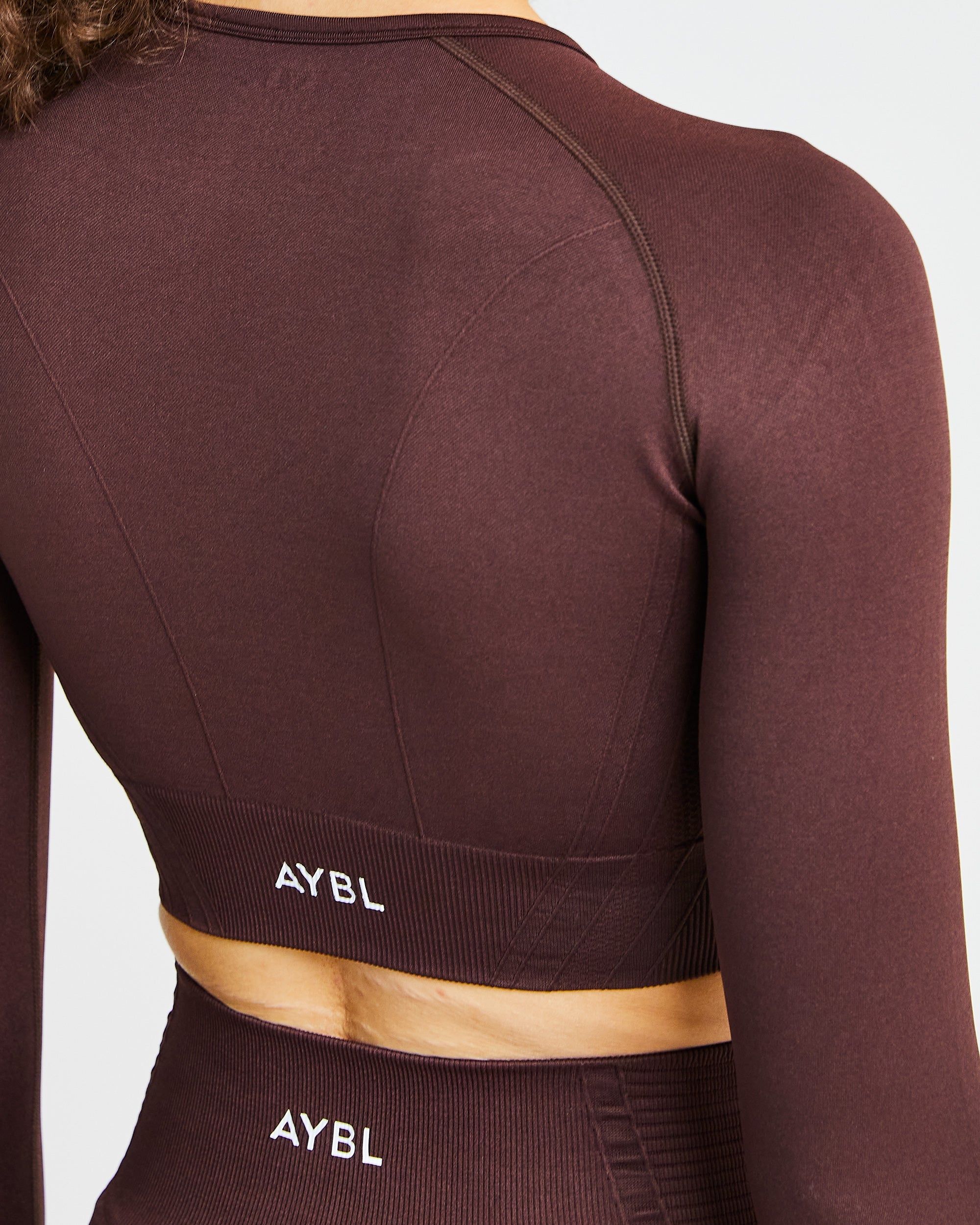 Balance V2 Seamless Long Sleeve Crop Top - Chocolate Marron