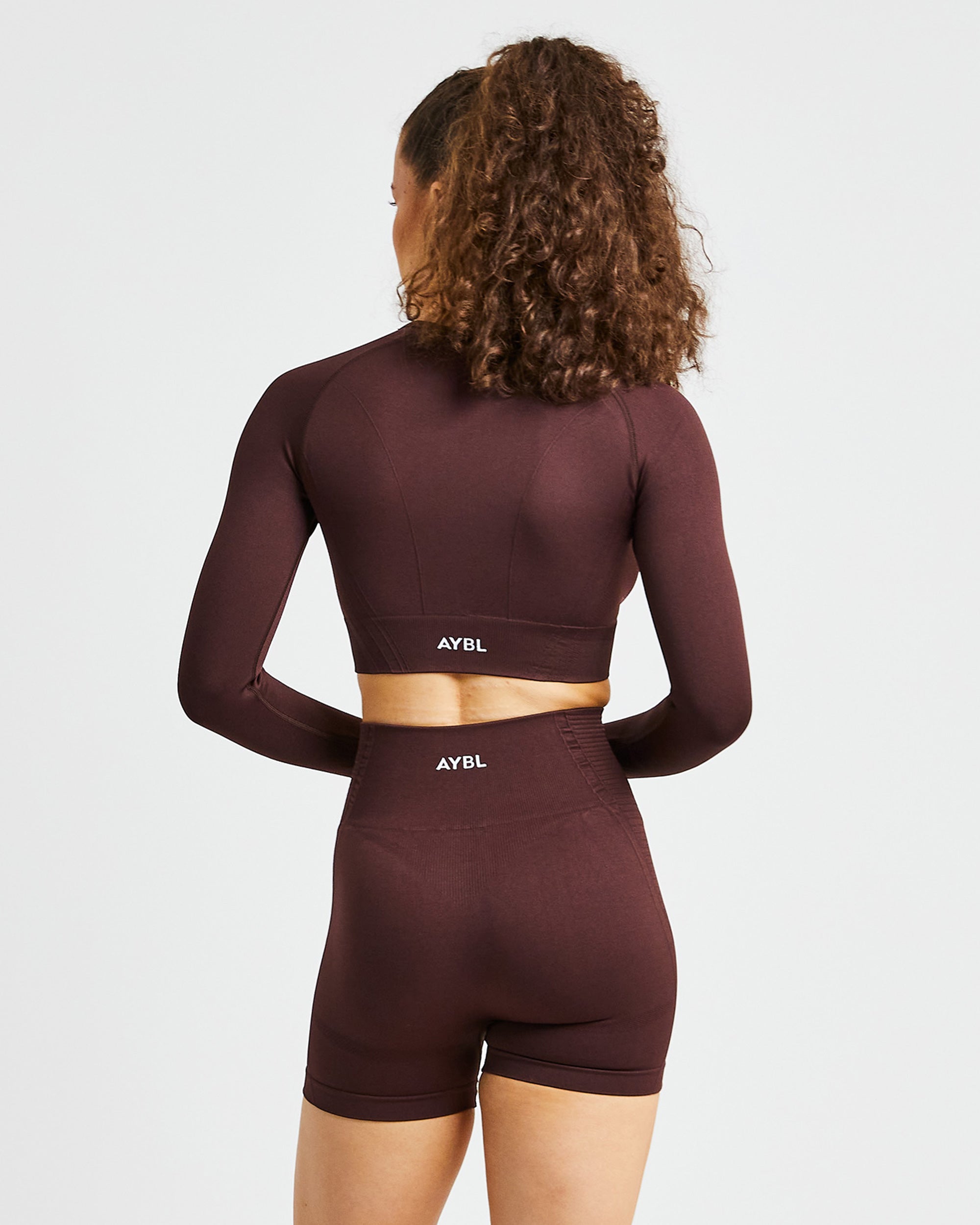 Balance V2 Seamless Long Sleeve Crop Top - Chocolate Marron