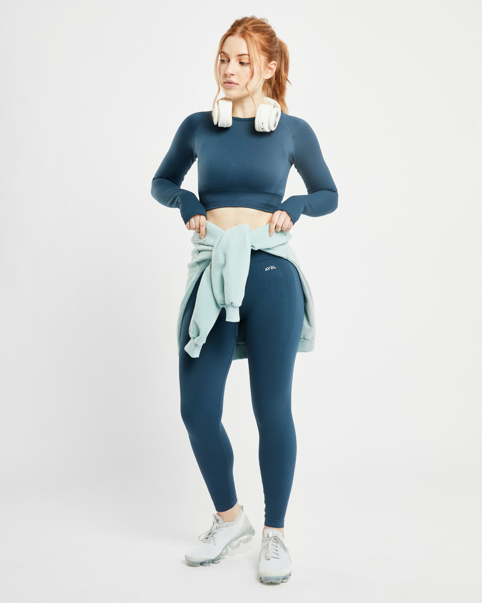 Balance V2 Seamless Long Sleeve Crop Top - Marine Bleu