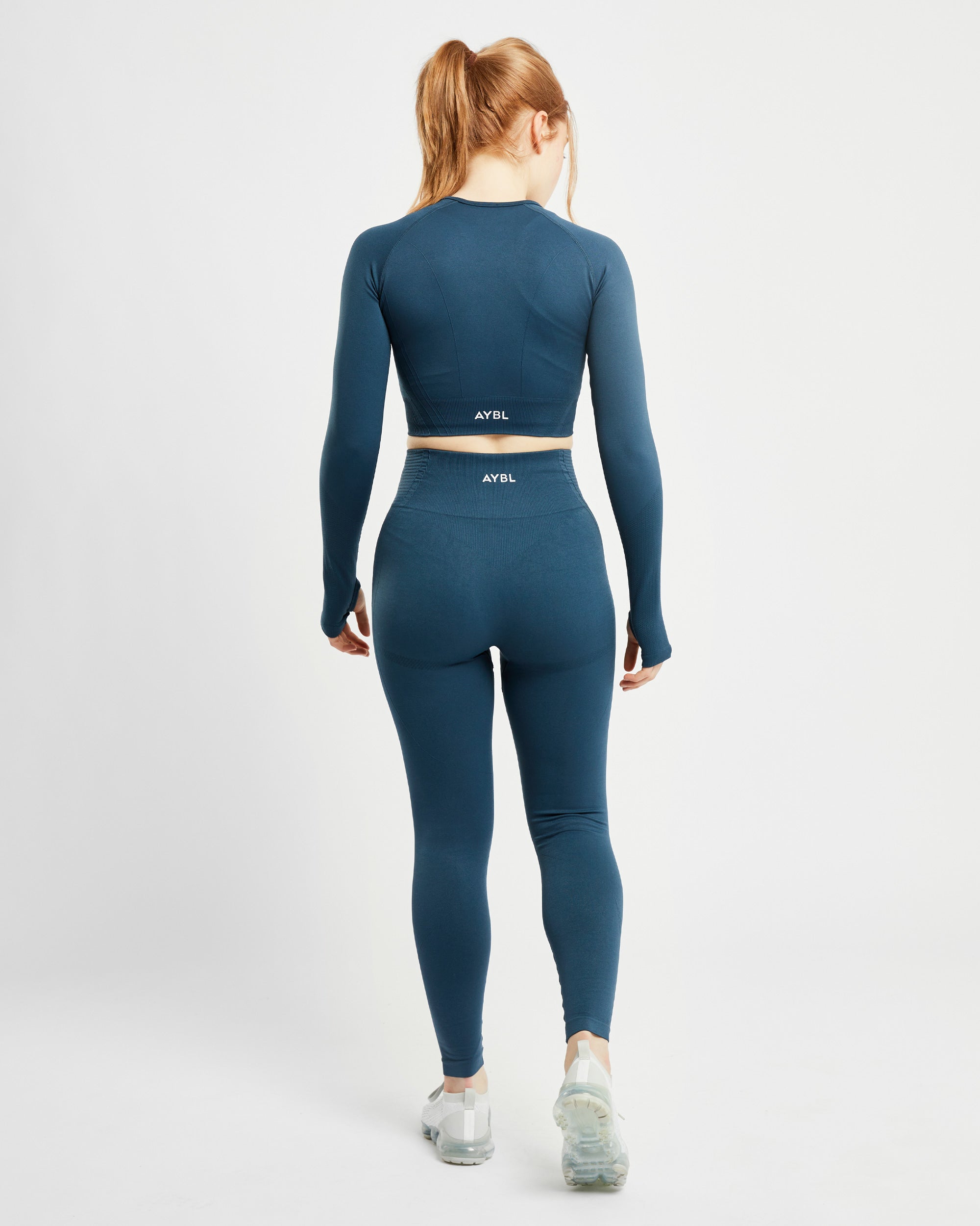 Balance V2 Seamless Long Sleeve Crop Top - Marine Bleu