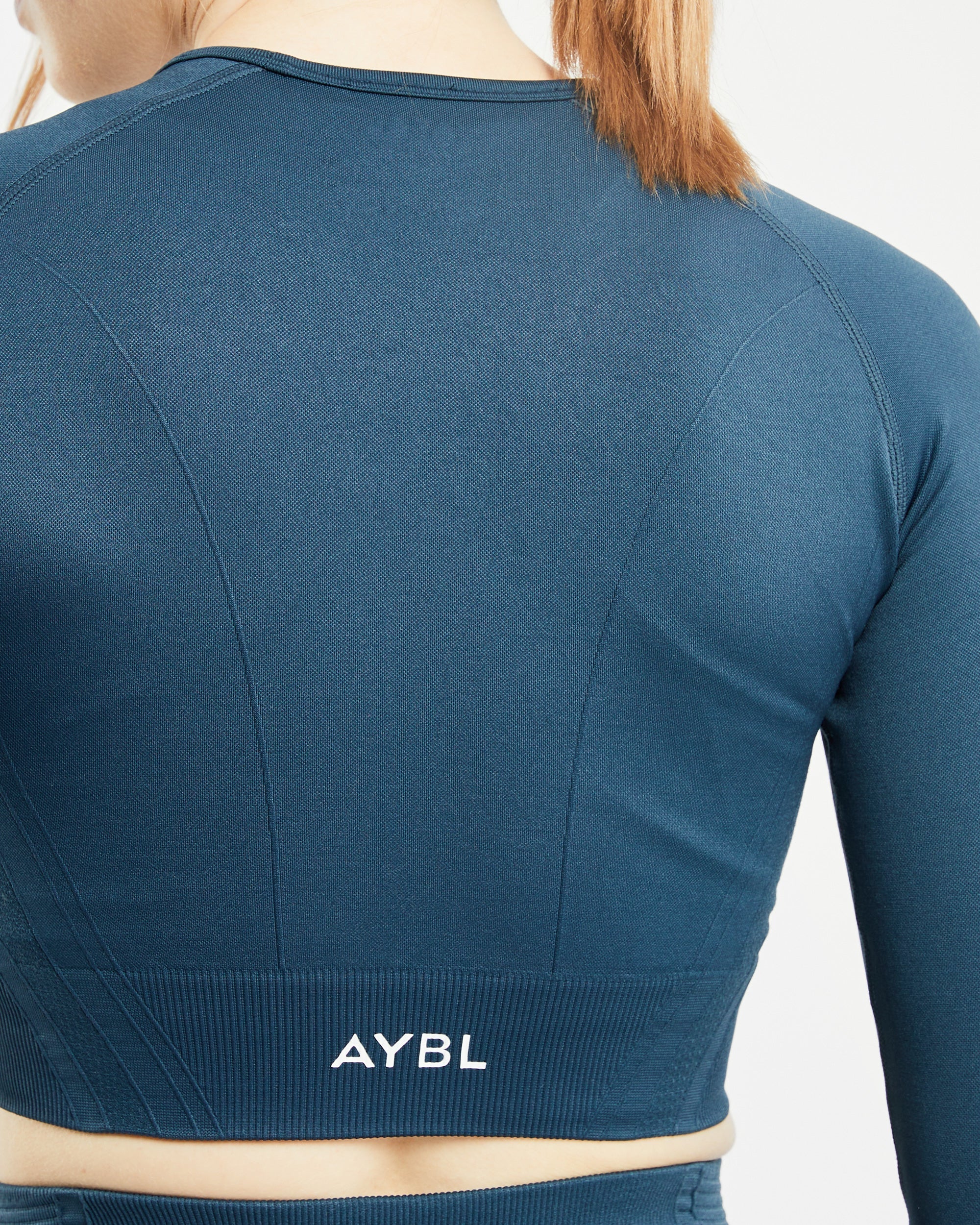 Balance V2 Seamless Long Sleeve Crop Top - Marine Bleu