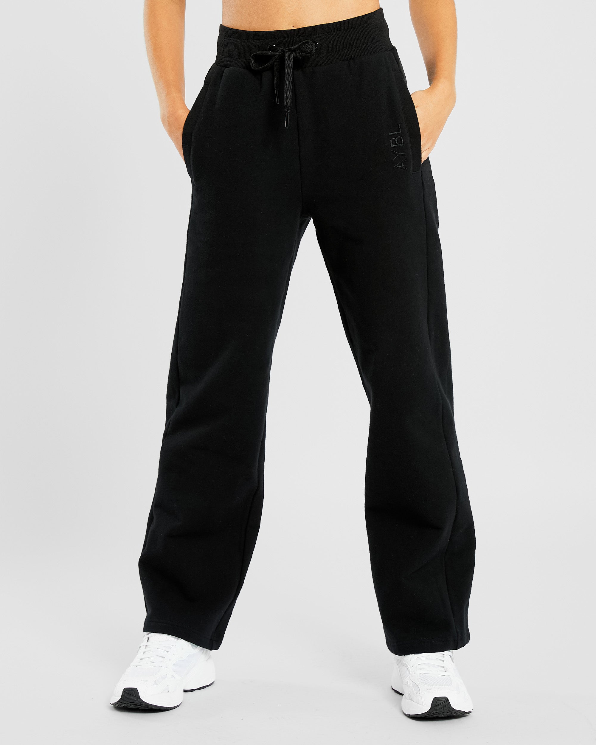 Everyday Relaxed Straight Leg Joggers - Noir