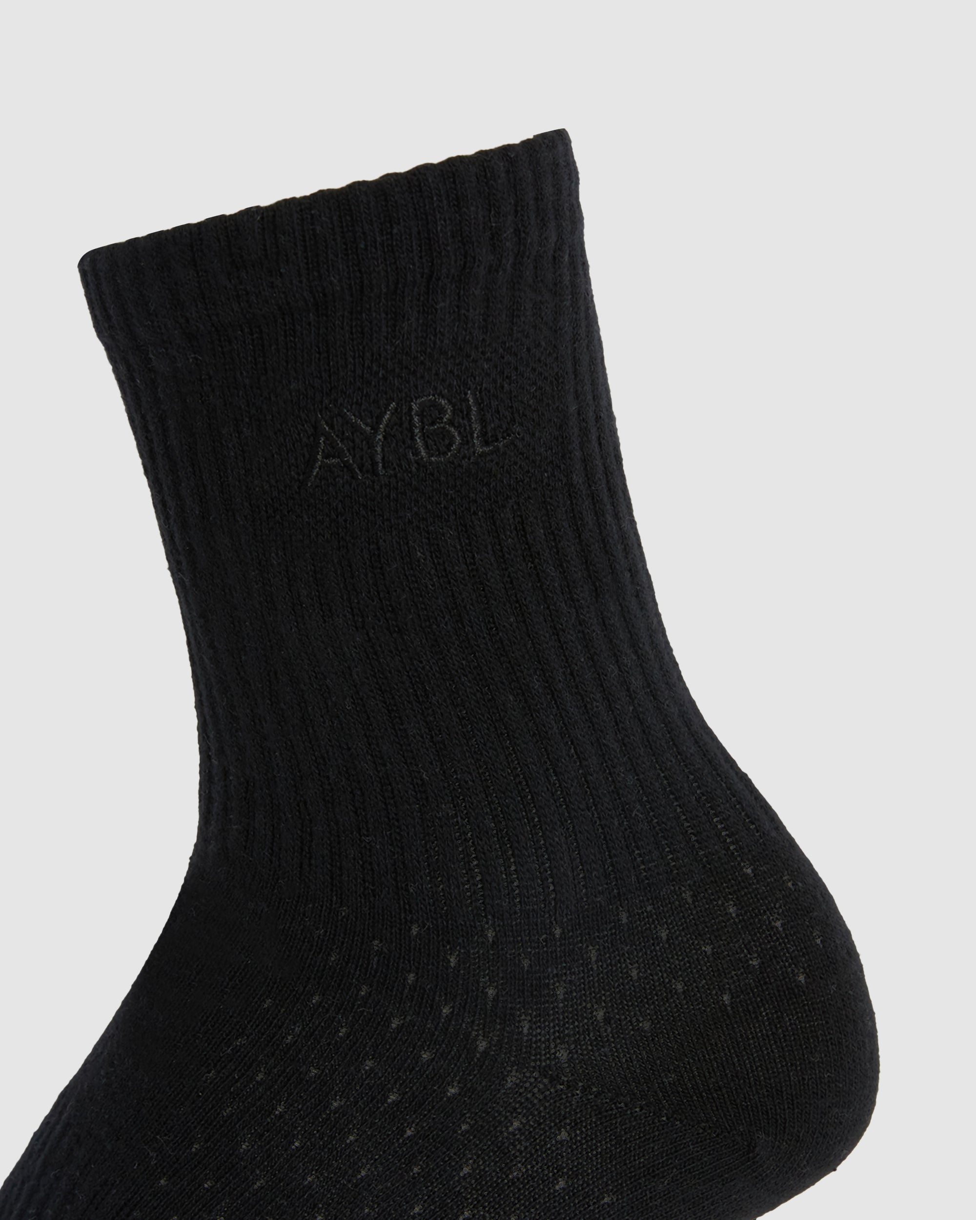 Tonal Embroidered Crew Socks - Noir