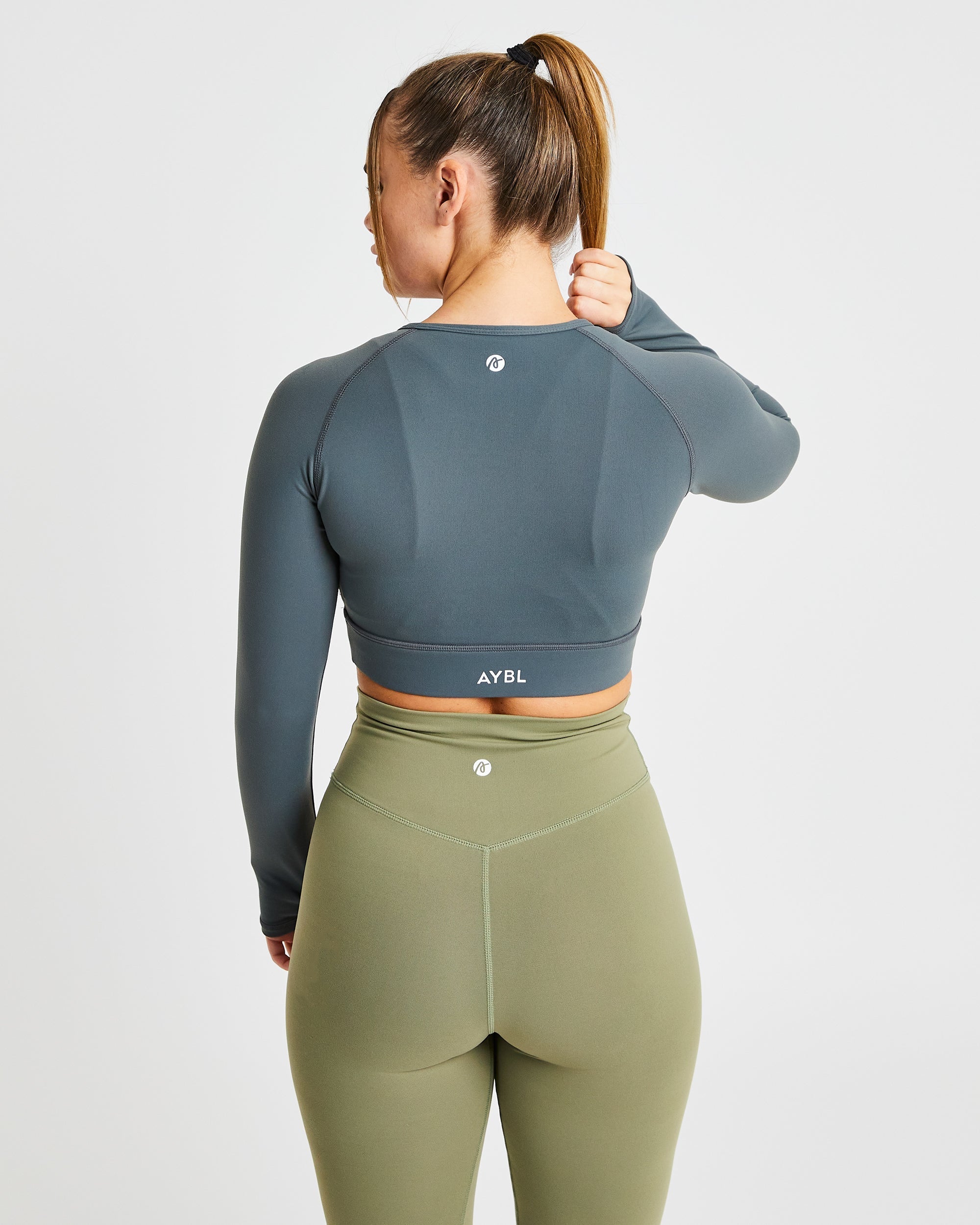 Core Long Sleeve Crop Top - Asphalt Gris