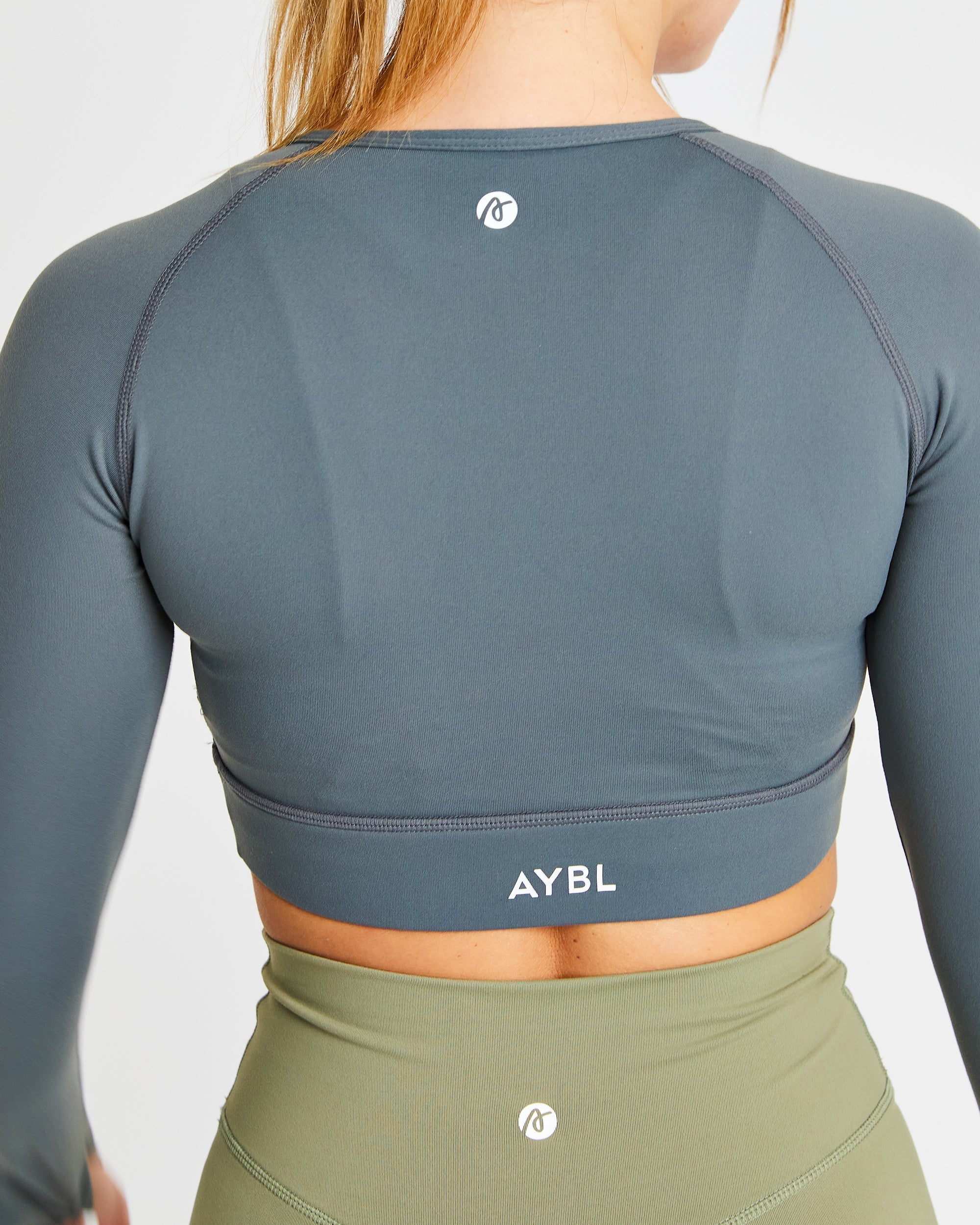 Core Long Sleeve Crop Top - Asphalt Gris