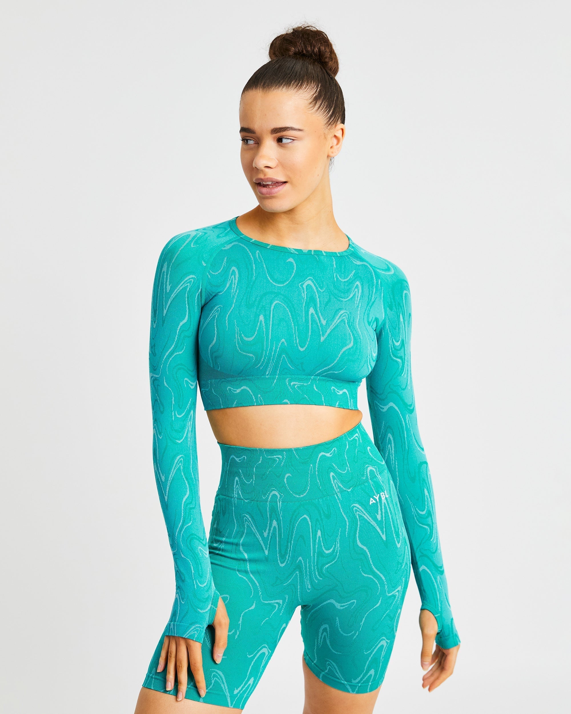 Velocity Seamless Long Sleeve Crop Top - Turquoise