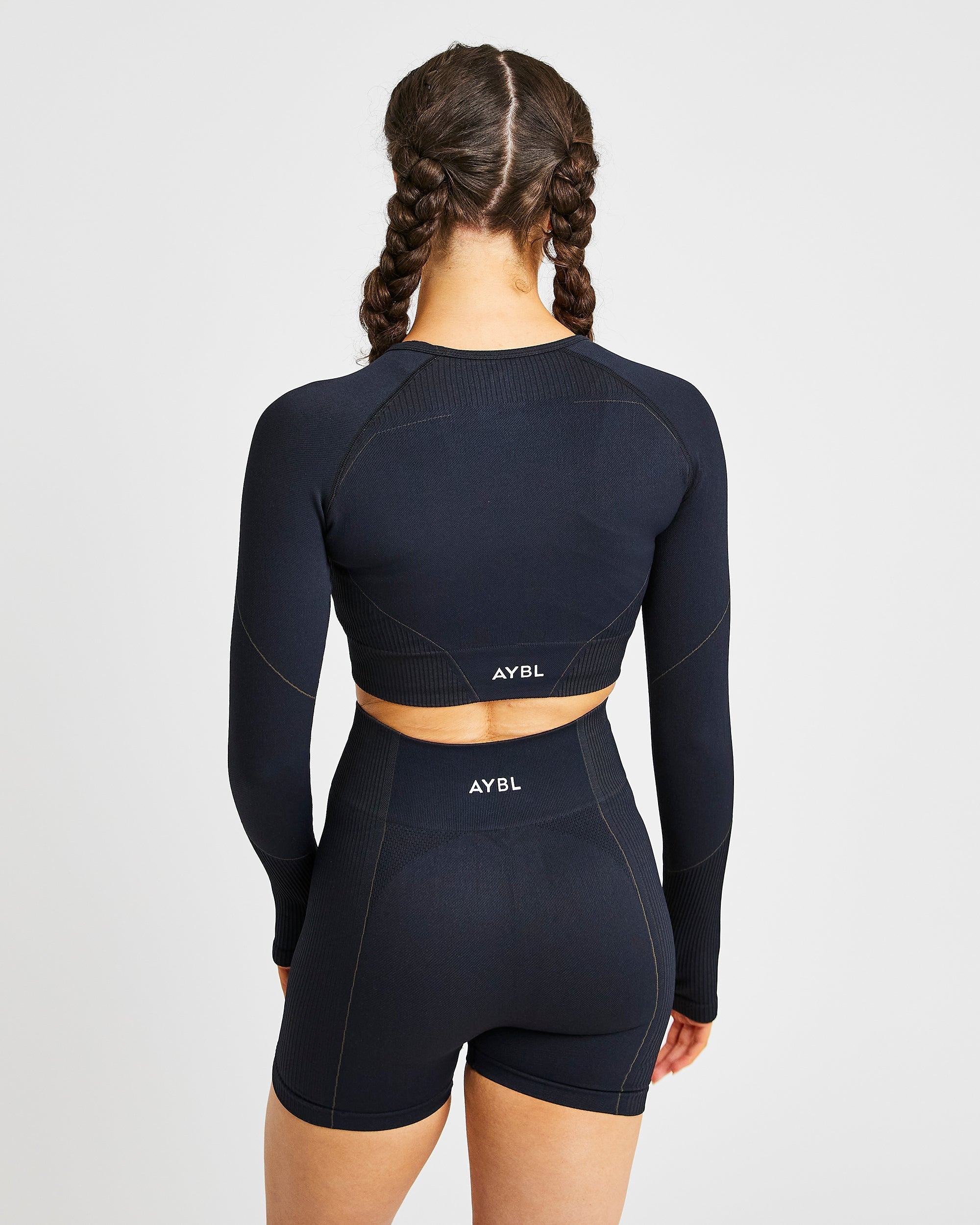 Reflex Seamless Long Sleeve Crop Top - Noir