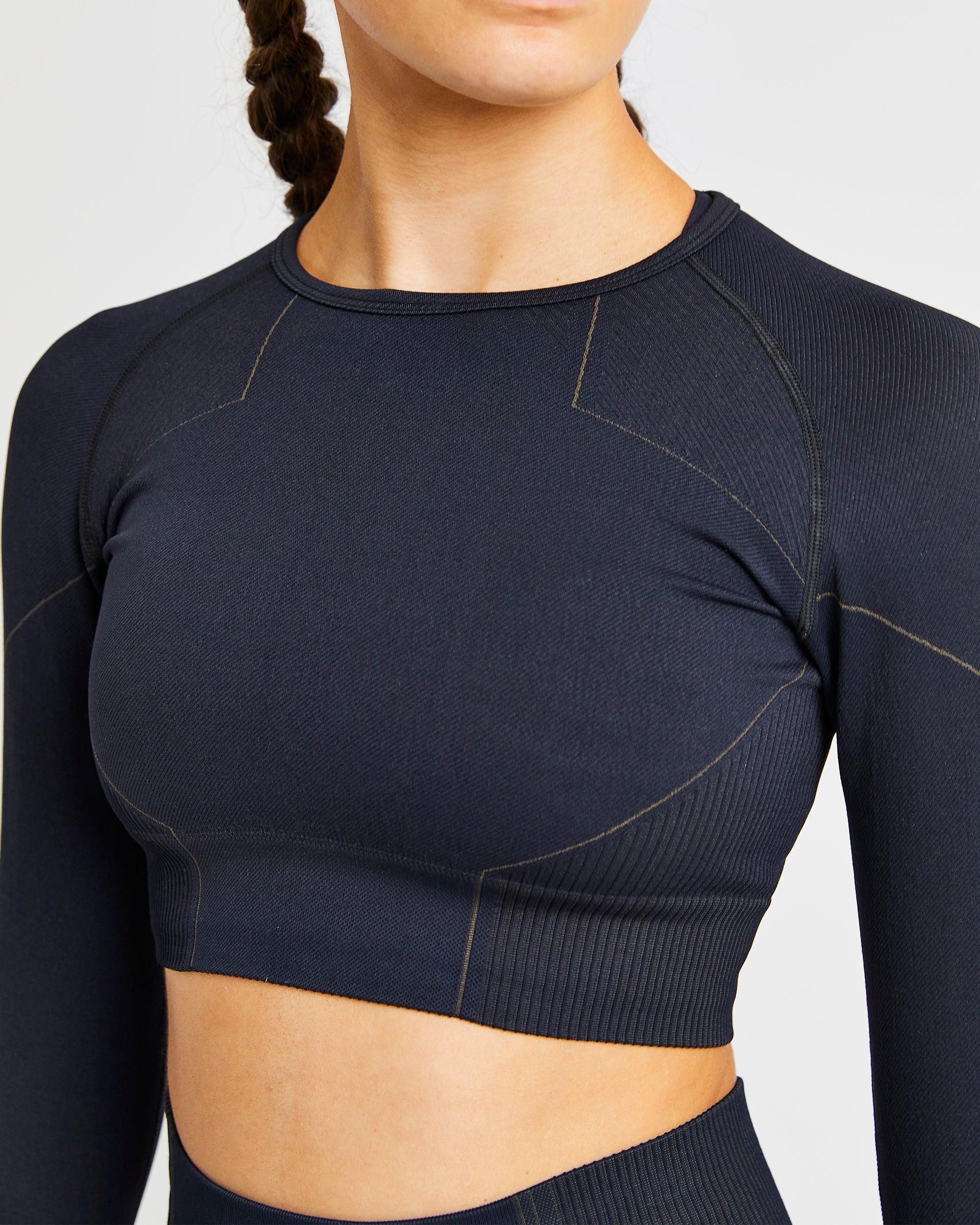 Reflex Seamless Long Sleeve Crop Top - Noir